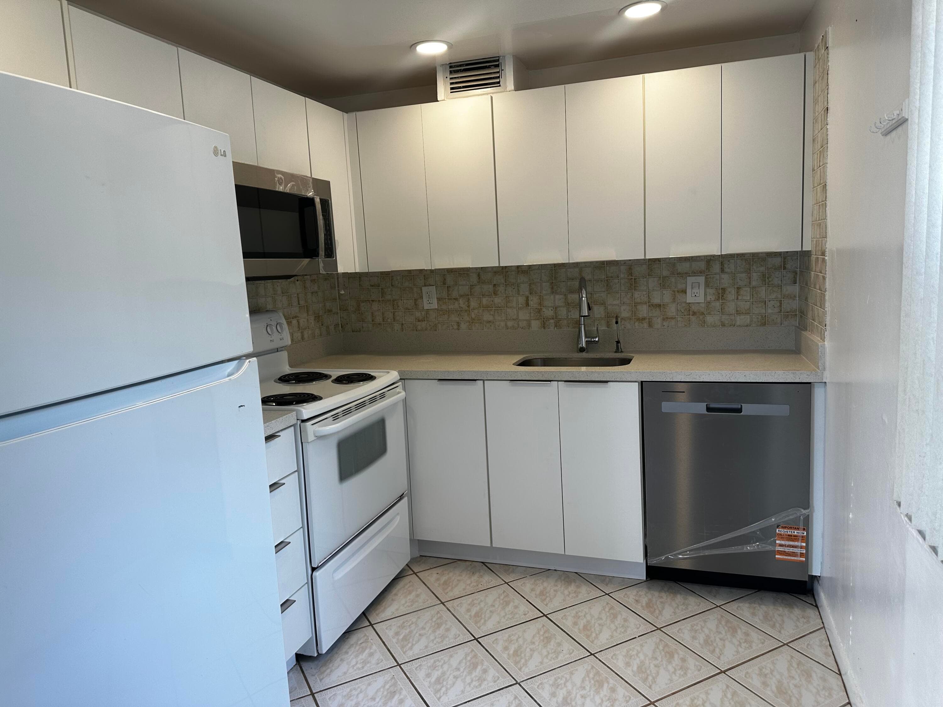394 Normandy I, Delray Beach, FL 33484 — photo 15 of 15
