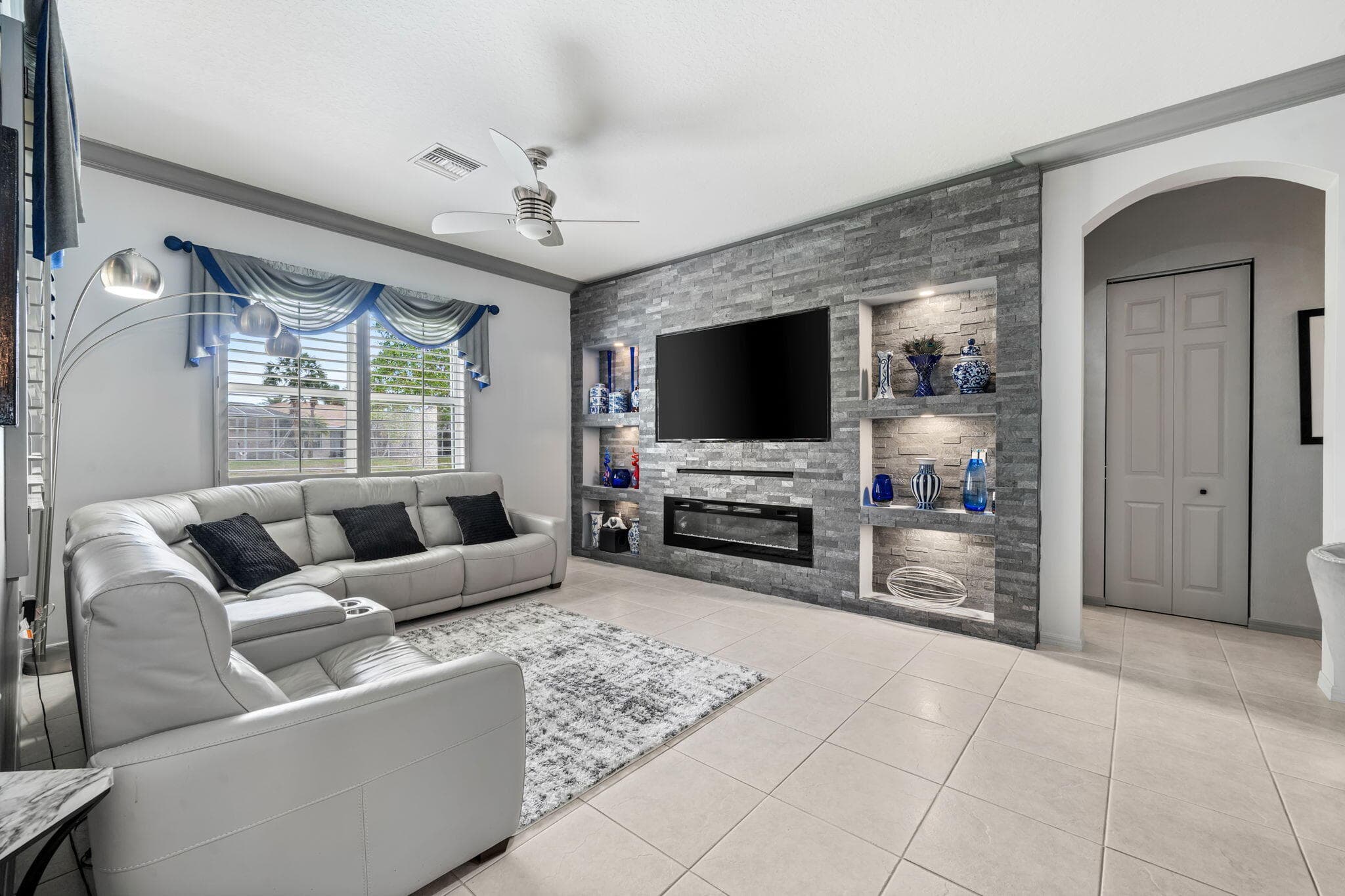 261 SW Lake Forest Way, Port St. Lucie, FL 34986 — photo 27 of 50