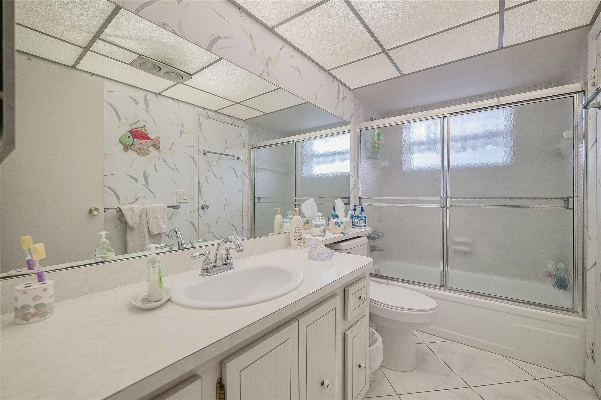 3431 NW 50th Avenue 213, Lauderdale Lakes, FL 33319 — photo 19 of 47