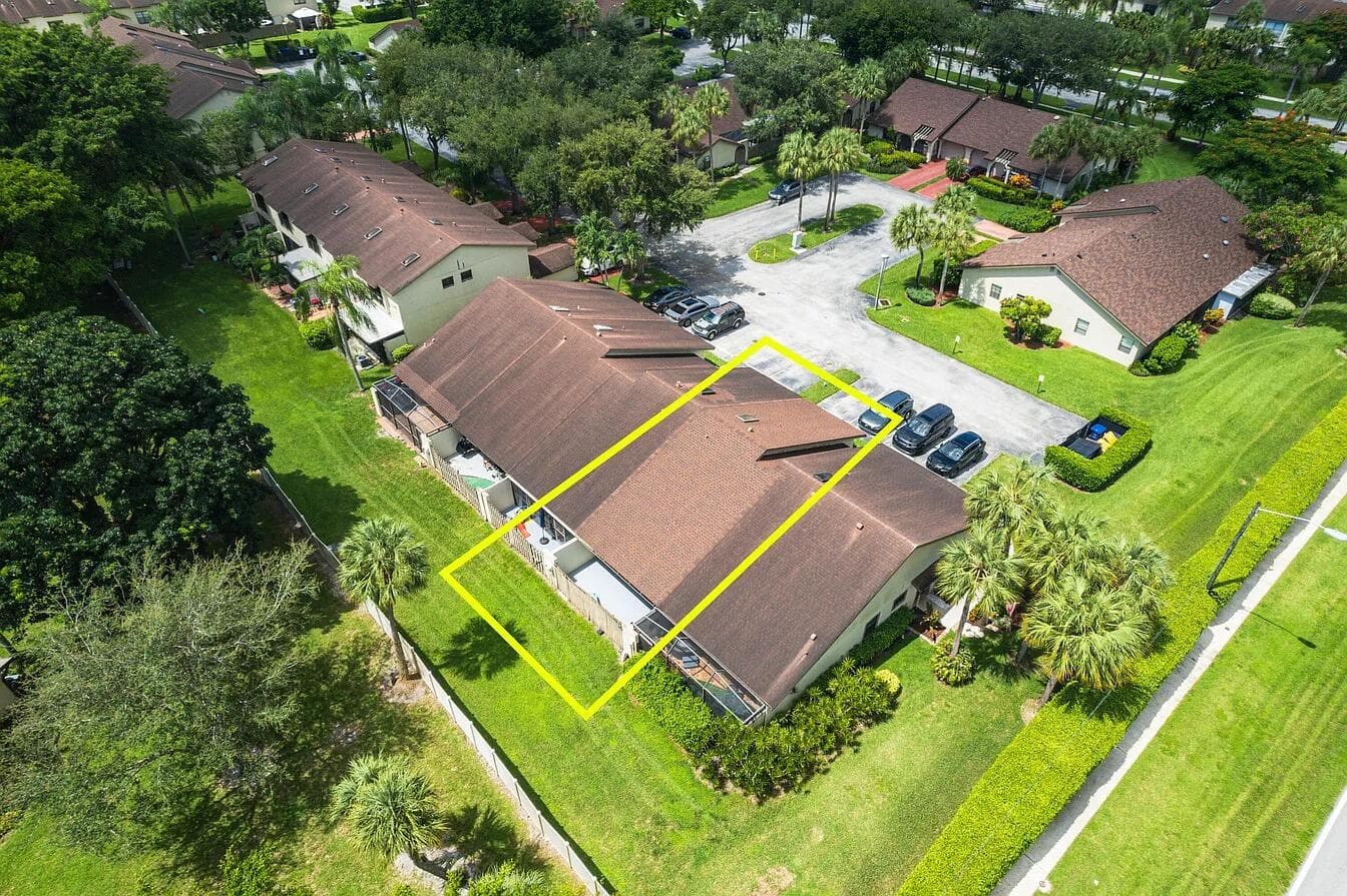 23284 SW 53rd Avenue D, Boca Raton, FL 33433 — photo 13 of 23