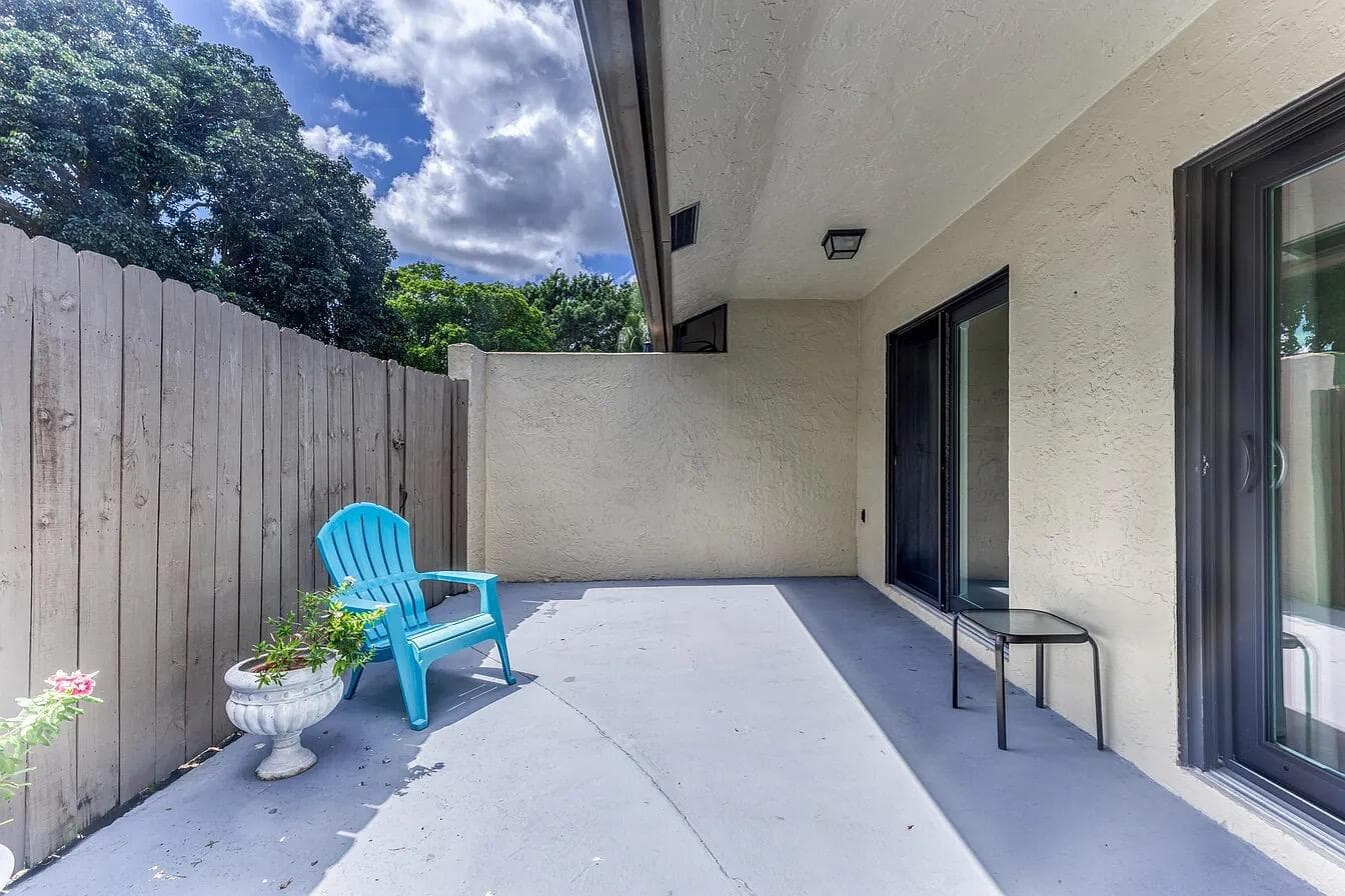23284 SW 53rd Avenue D, Boca Raton, FL 33433 — photo 15 of 23