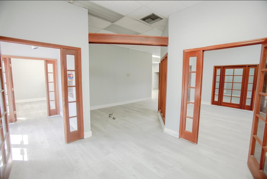 16350 NE 12th Avenue, North Miami Beach, FL 33162 — photo 5 of 18