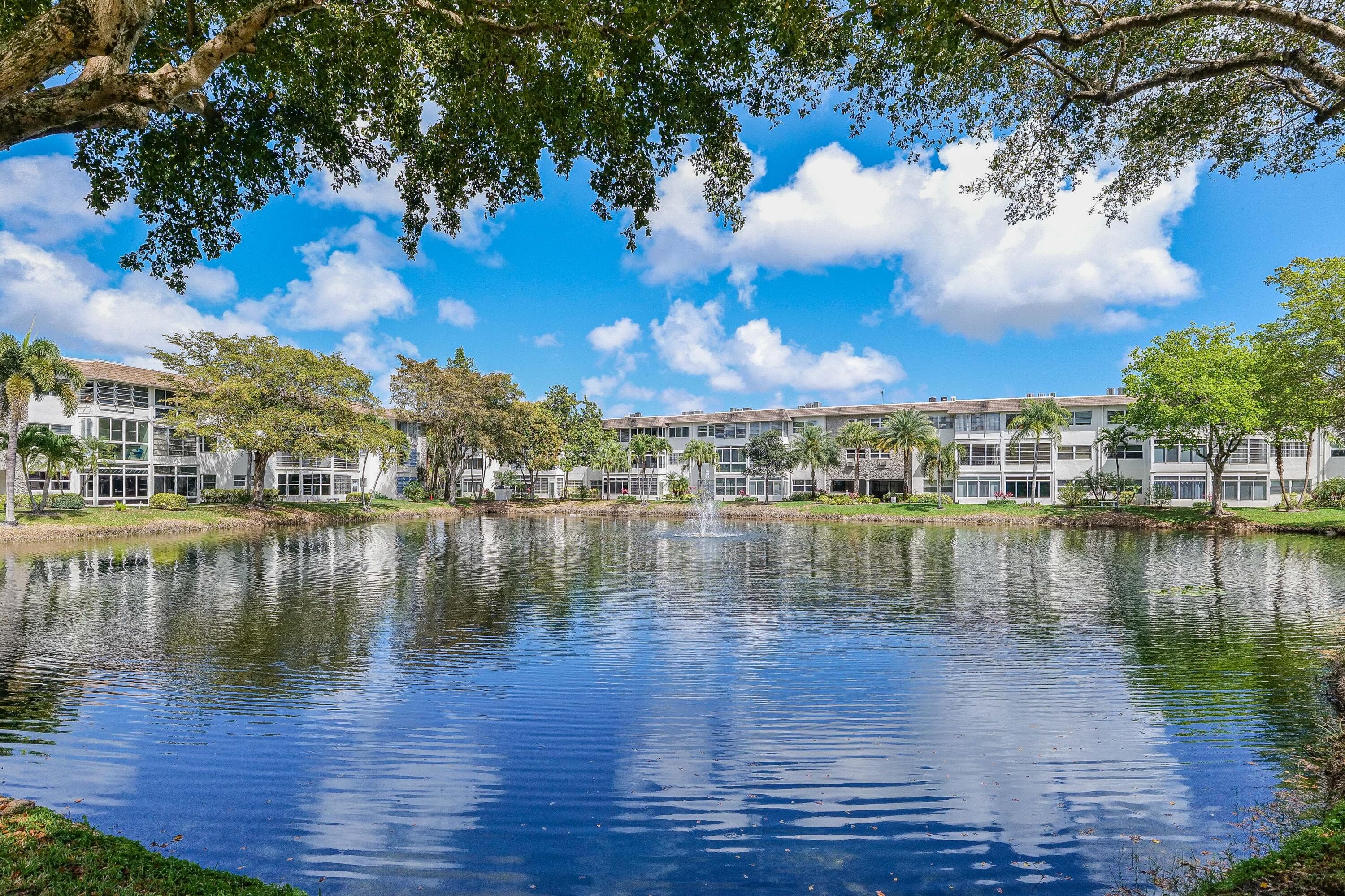 3431 NW 50th Avenue 213, Lauderdale Lakes, FL 33319 — photo 34 of 47