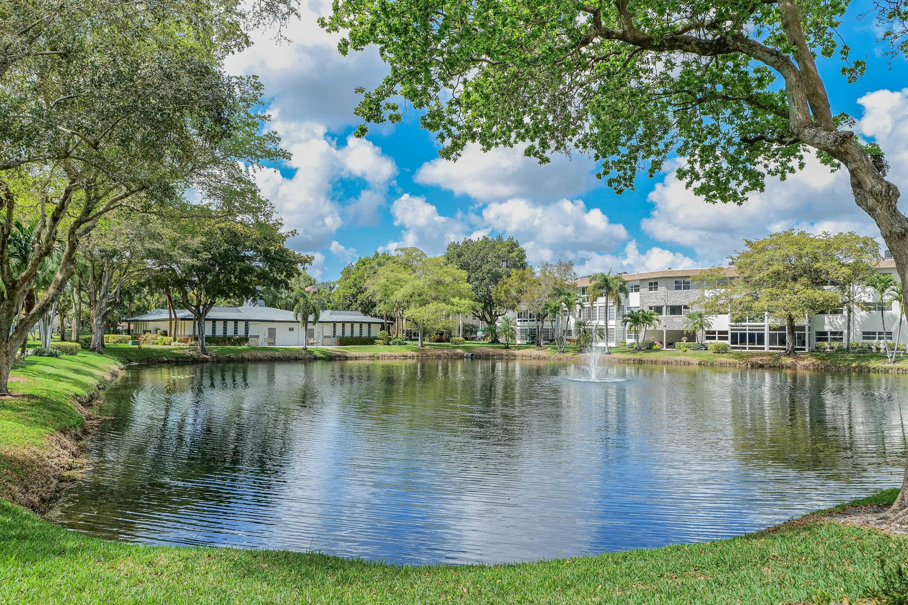 3431 NW 50th Avenue 213, Lauderdale Lakes, FL 33319 — photo 35 of 47