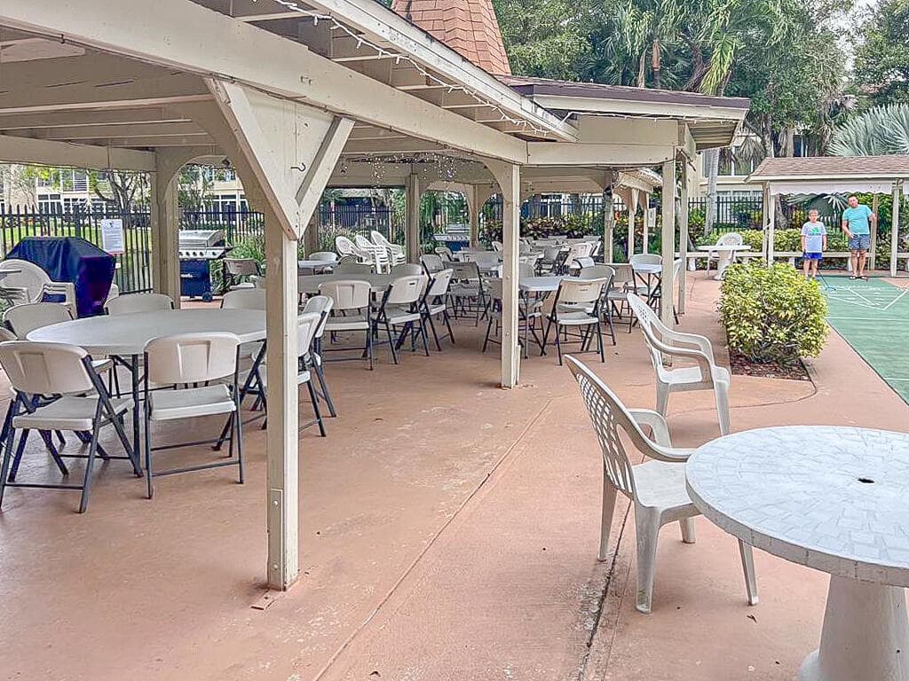 3431 NW 50th Avenue 213, Lauderdale Lakes, FL 33319 — photo 45 of 47