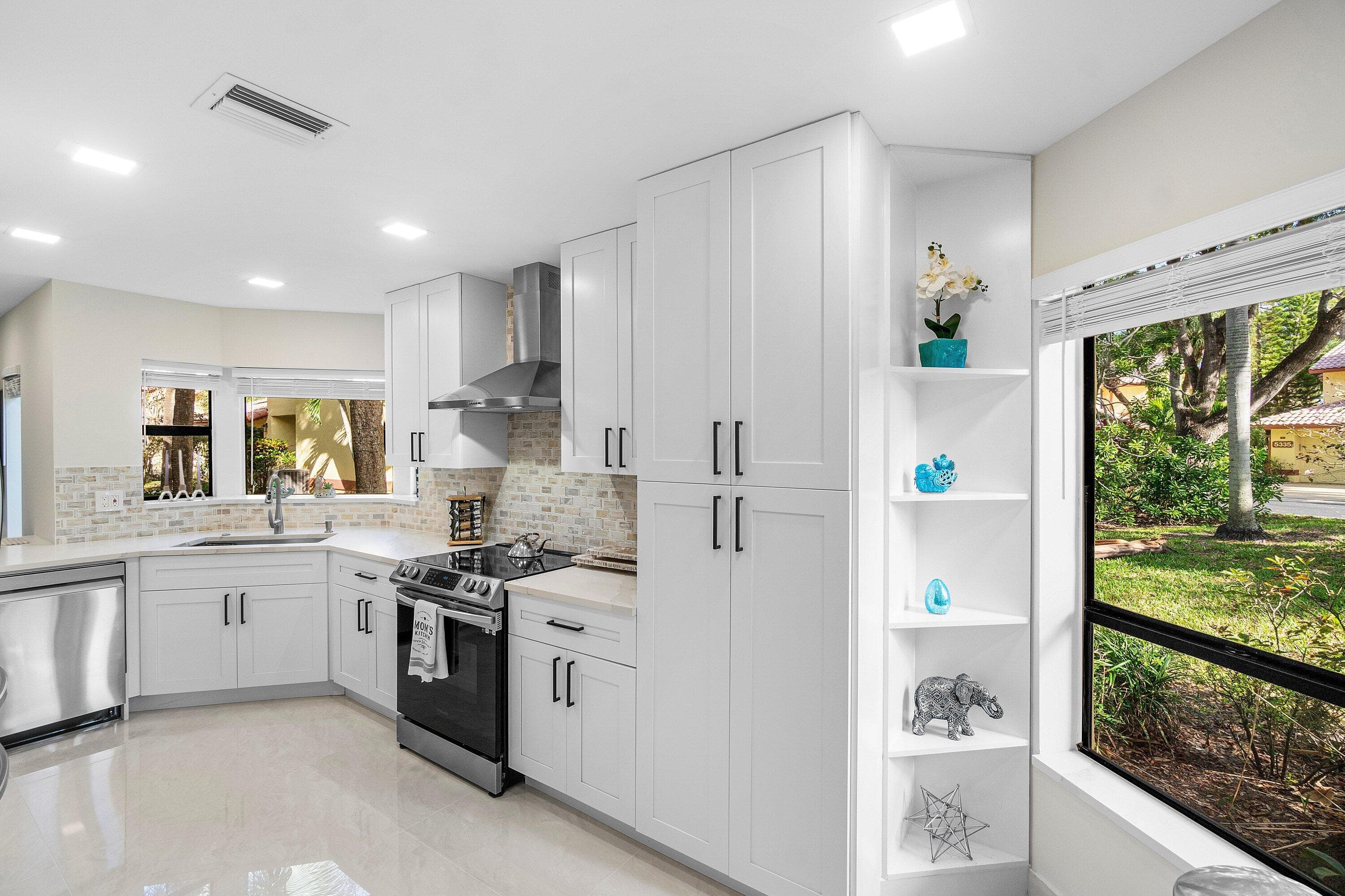 5294 10th Fairway Drive, Delray Beach, FL 33484 — photo 9 of 62
