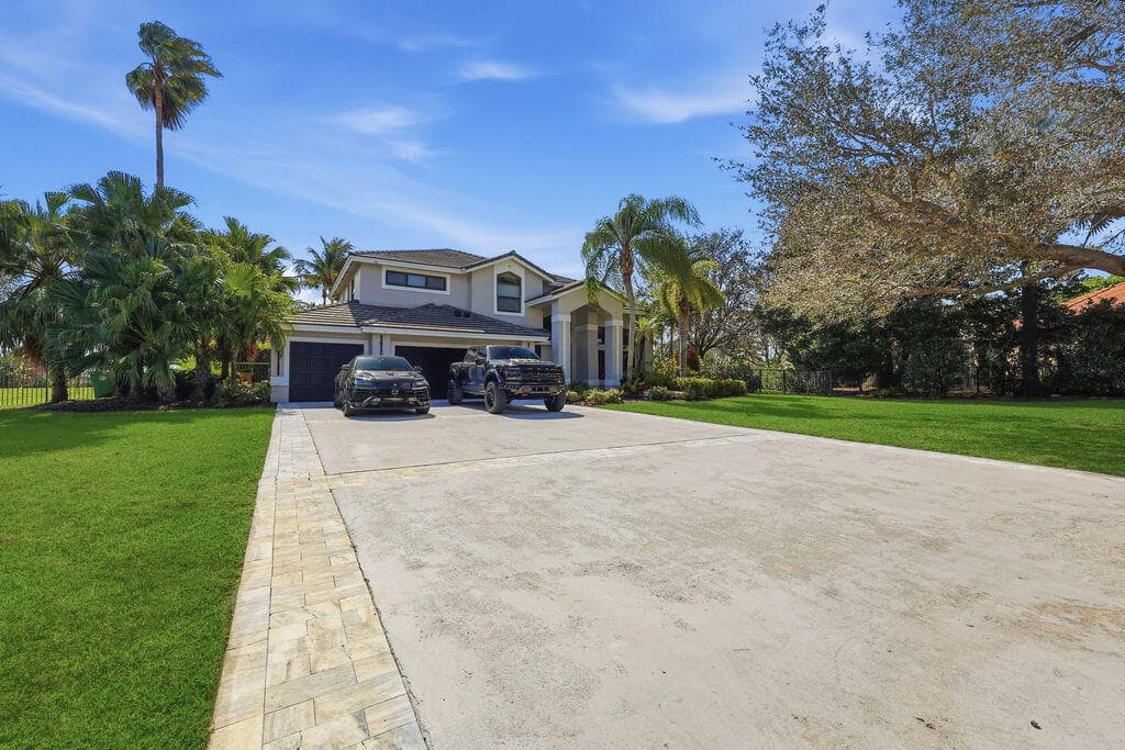 3541 Carlton Lane, Davie, FL 33330 — photo 4 of 88
