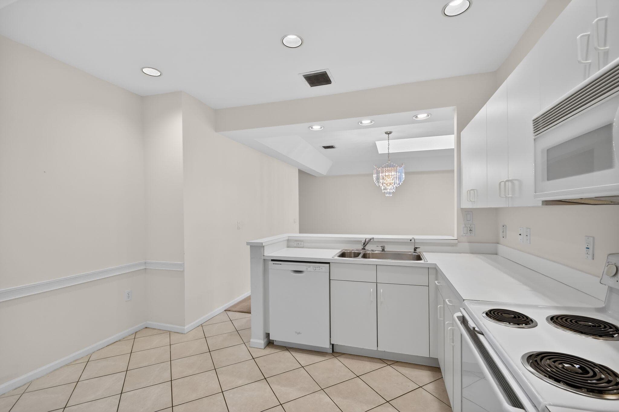12574 Crystal Pointe Drive C, Boynton Beach, FL 33437 — photo 11 of 59