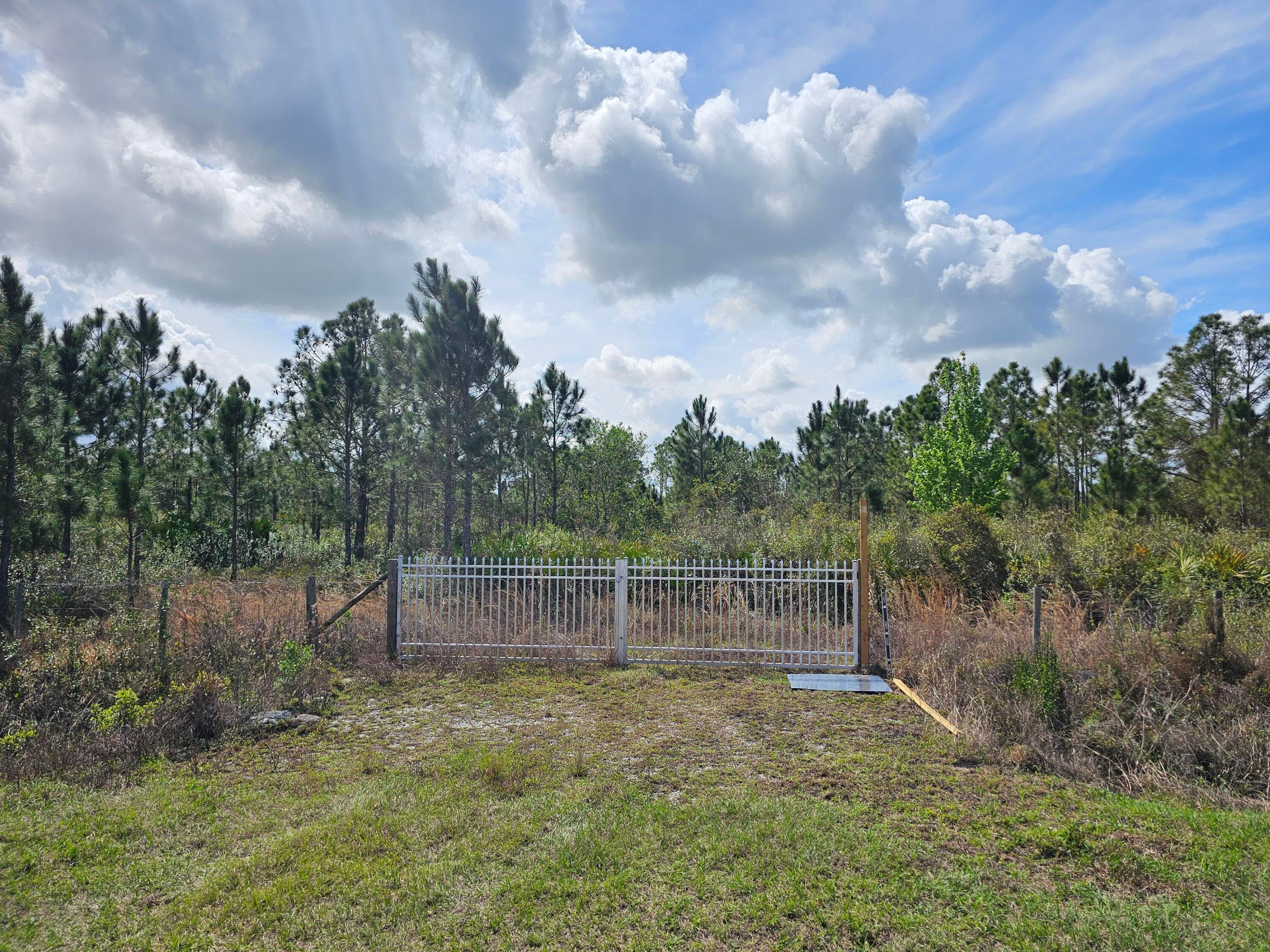 17720 NW 268th Street, Okeechobee, FL 34972 — photo 1 of 11