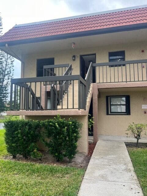 21911 Lake Forest Circle 201, Boca Raton, FL 33433 — photo 3 of 10