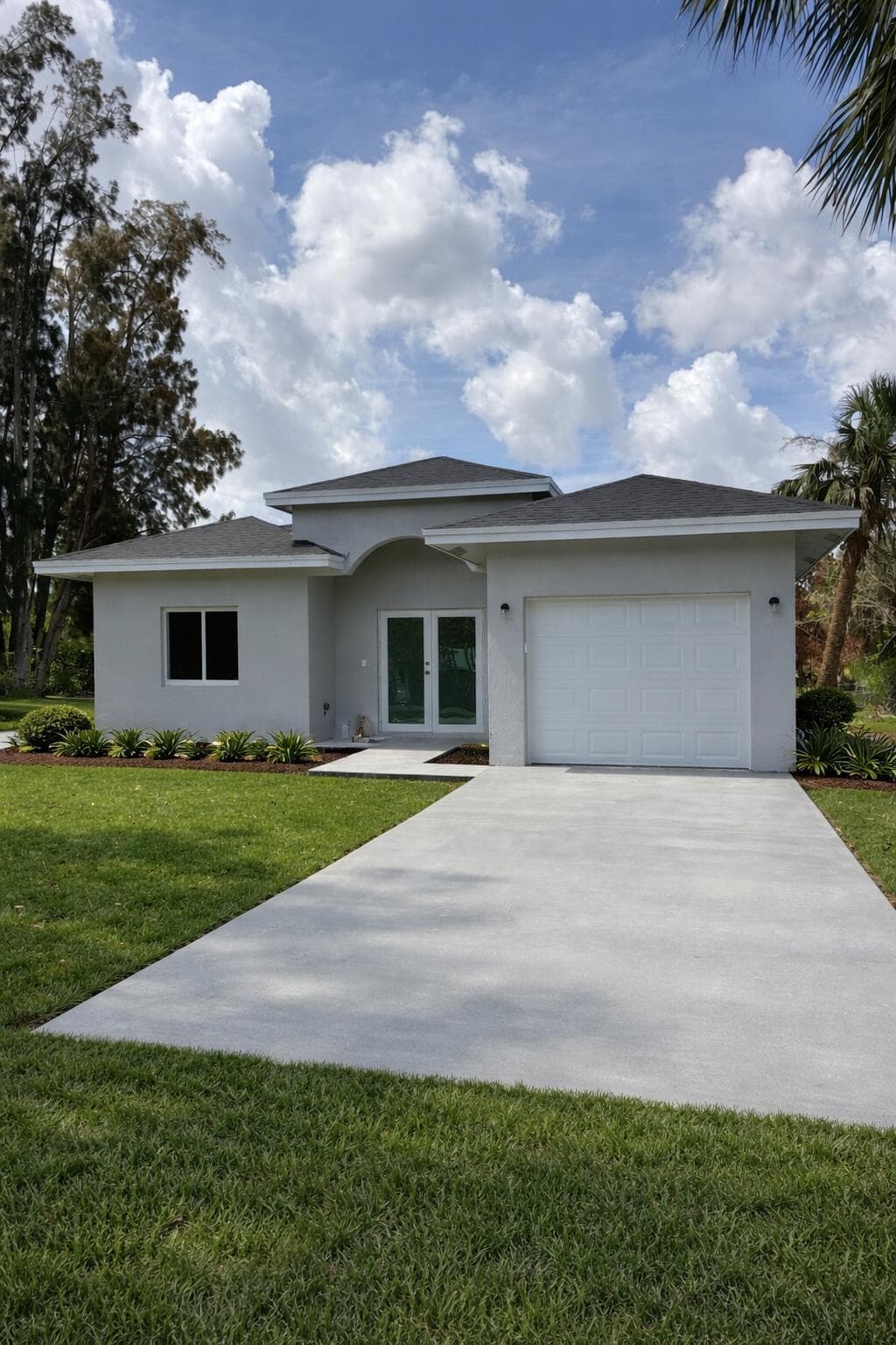 2007 N 49th Street, Fort Pierce, FL 34947 — photo 1 of 16
