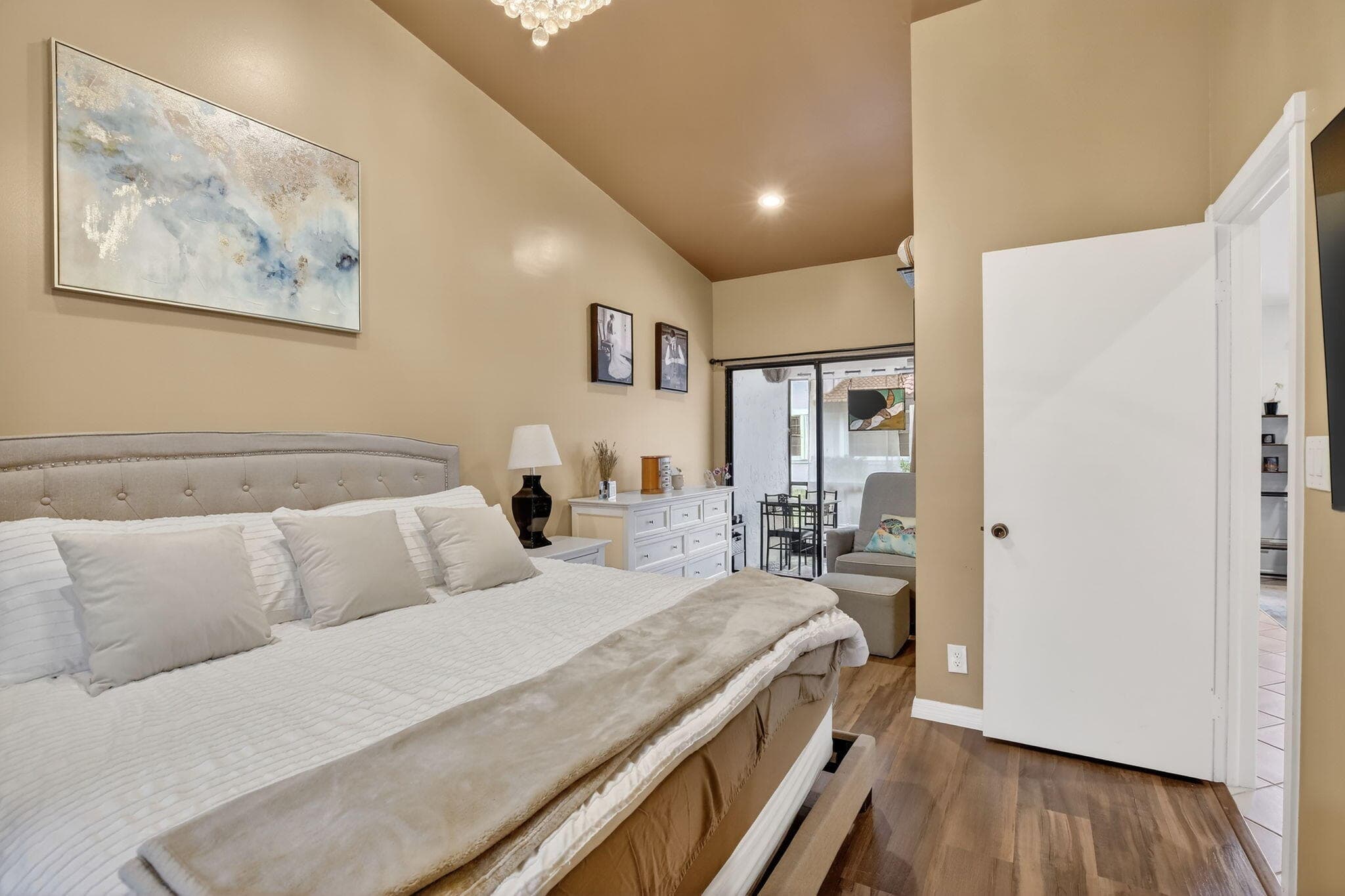 8841 W Sunrise Boulevard, Plantation, FL 33322 — photo 7 of 19