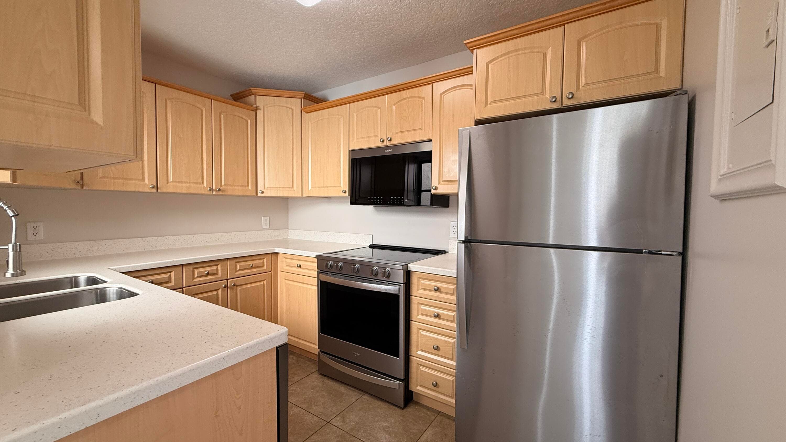 2821 Stoneway Lane A, Fort Pierce, FL 34982 — photo 5 of 23