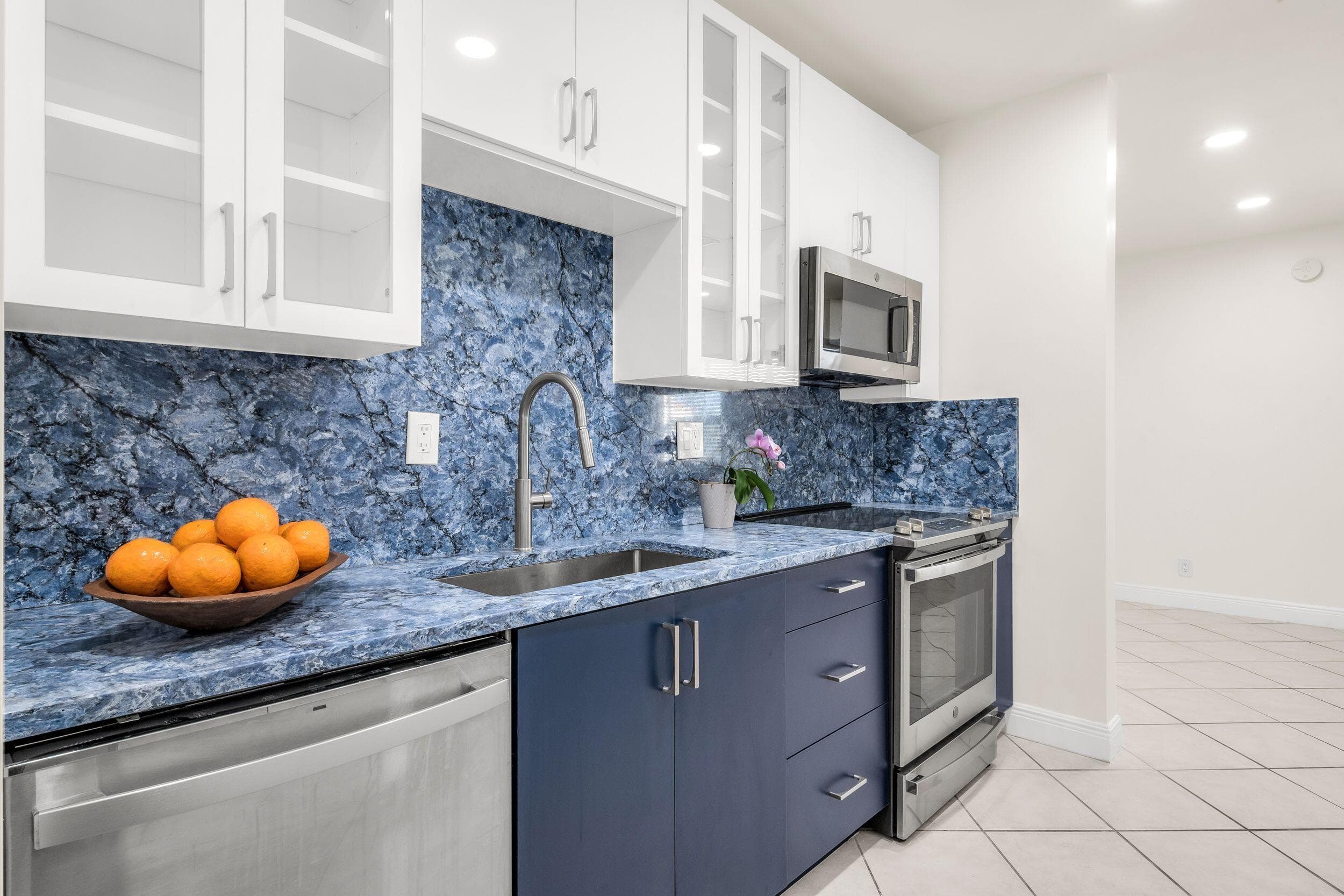 299 SW 7th Street 106, Boca Raton, FL 33432 — photo 12 of 25