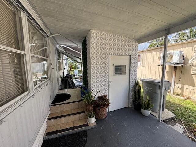 128 Havenwood Drive, Pompano Beach, FL 33064 — photo 5 of 43