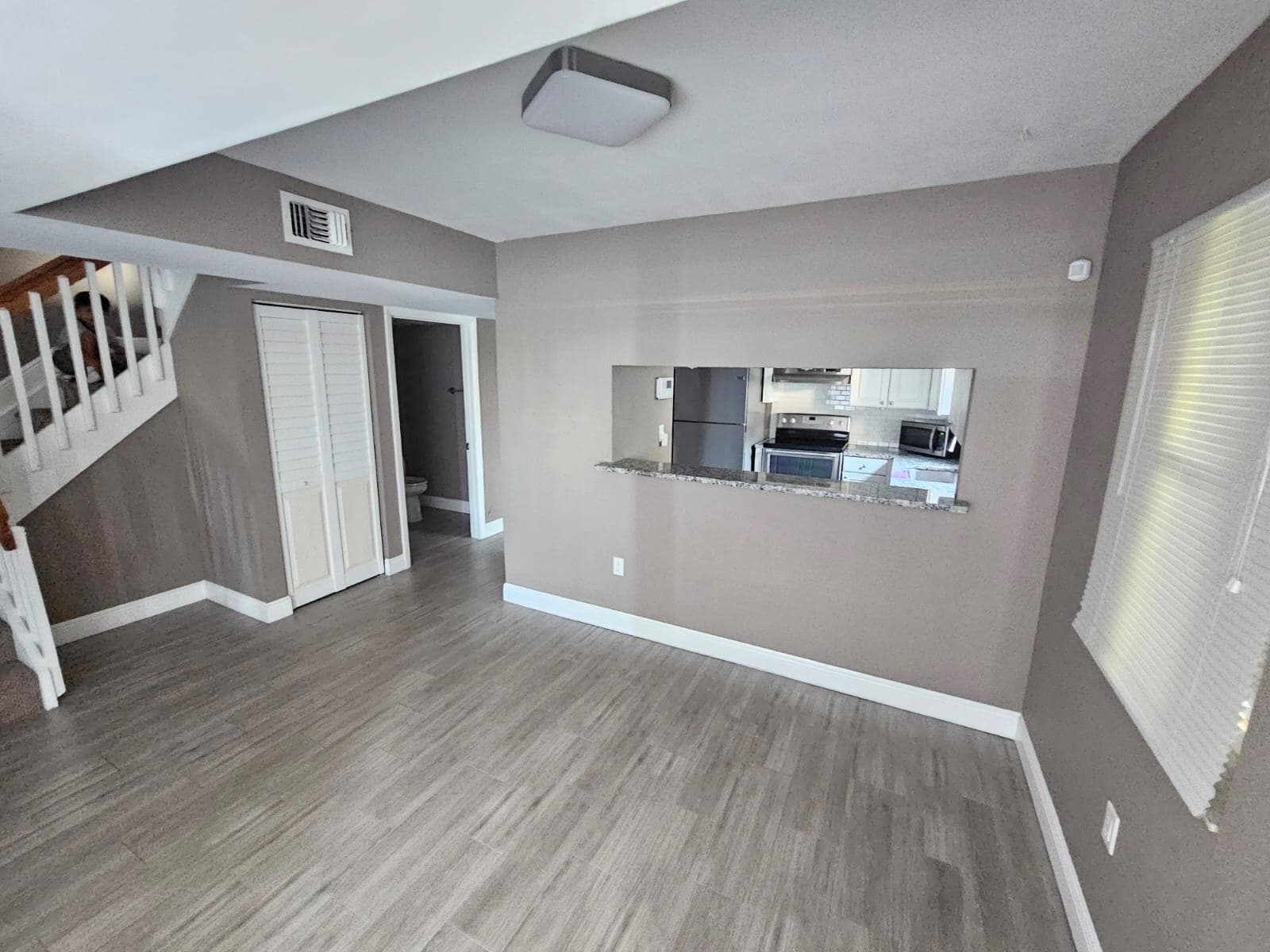 3275 NW 44th Street 2, Oakland Park, FL 33309 — photo 3 of 6