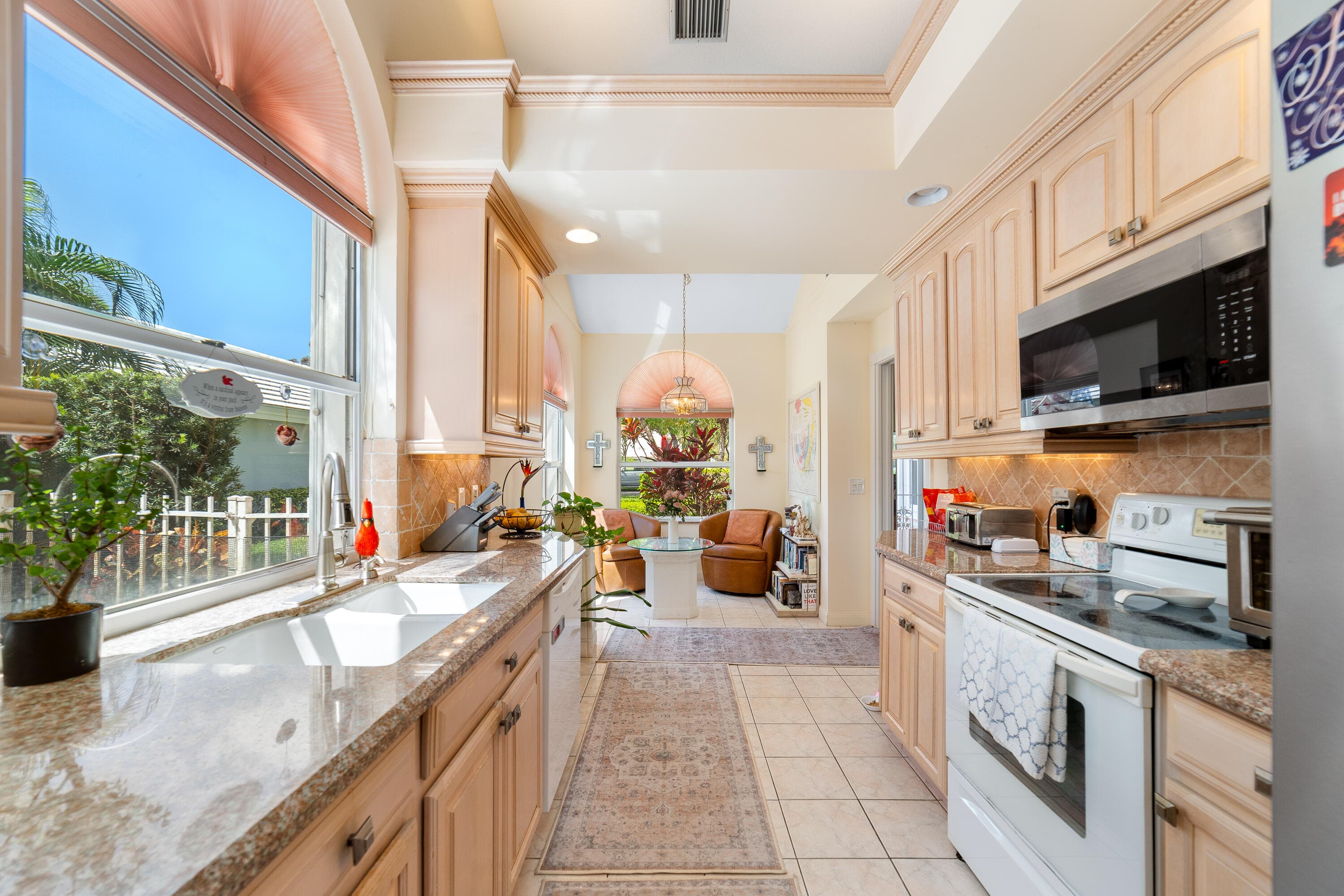 2370 Saratoga Bay Drive, West Palm Beach, FL 33409 — photo 11 of 46