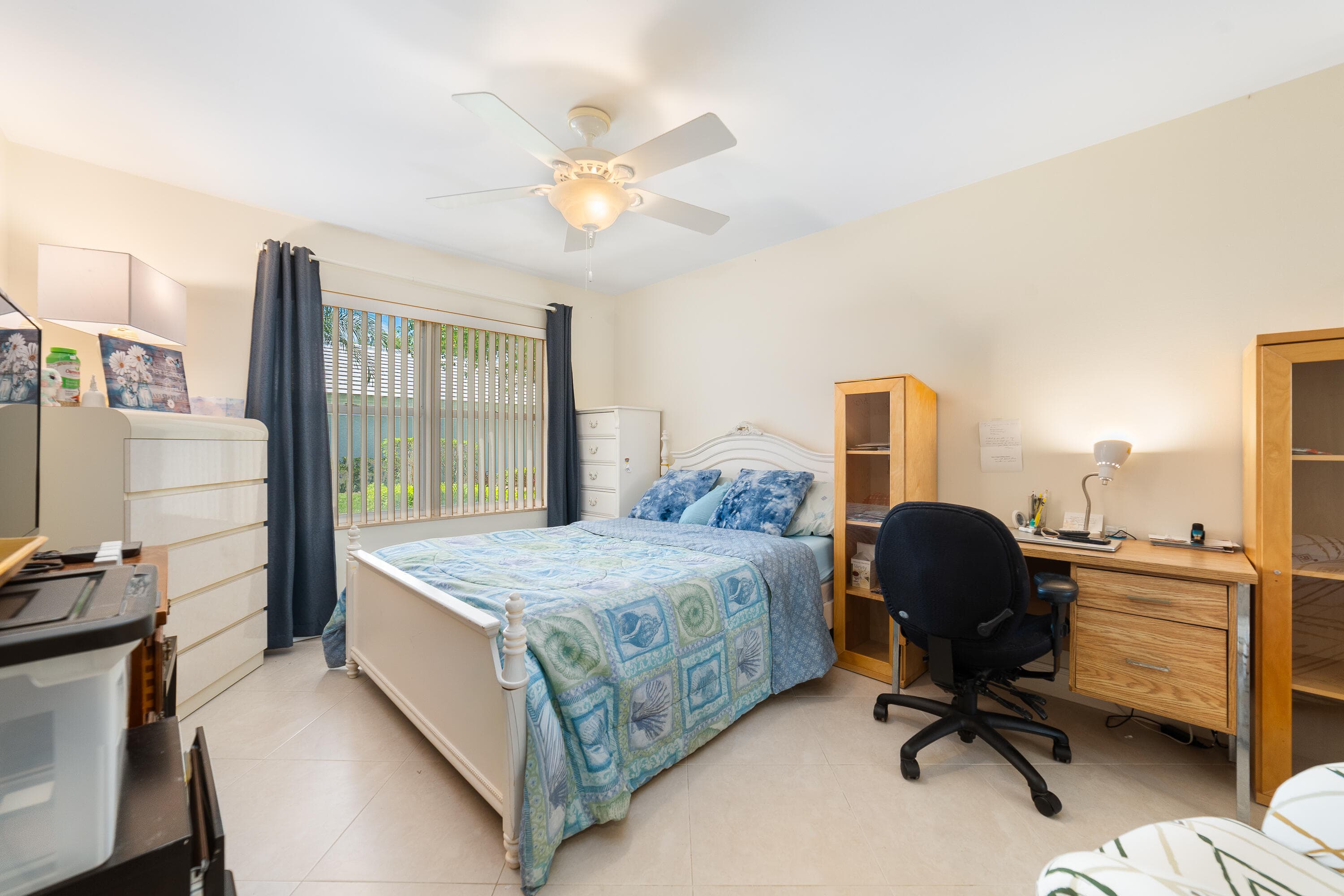 2370 Saratoga Bay Drive, West Palm Beach, FL 33409 — photo 16 of 46