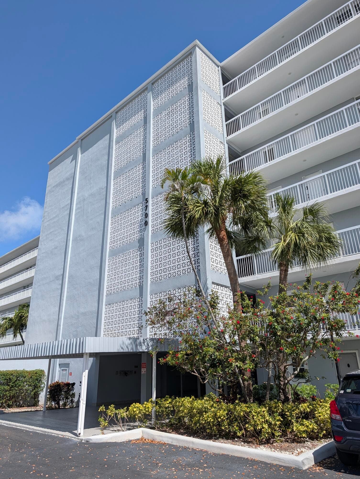 5700 NW 2nd Avenue 509, Boca Raton, FL 33487 — photo 3 of 20