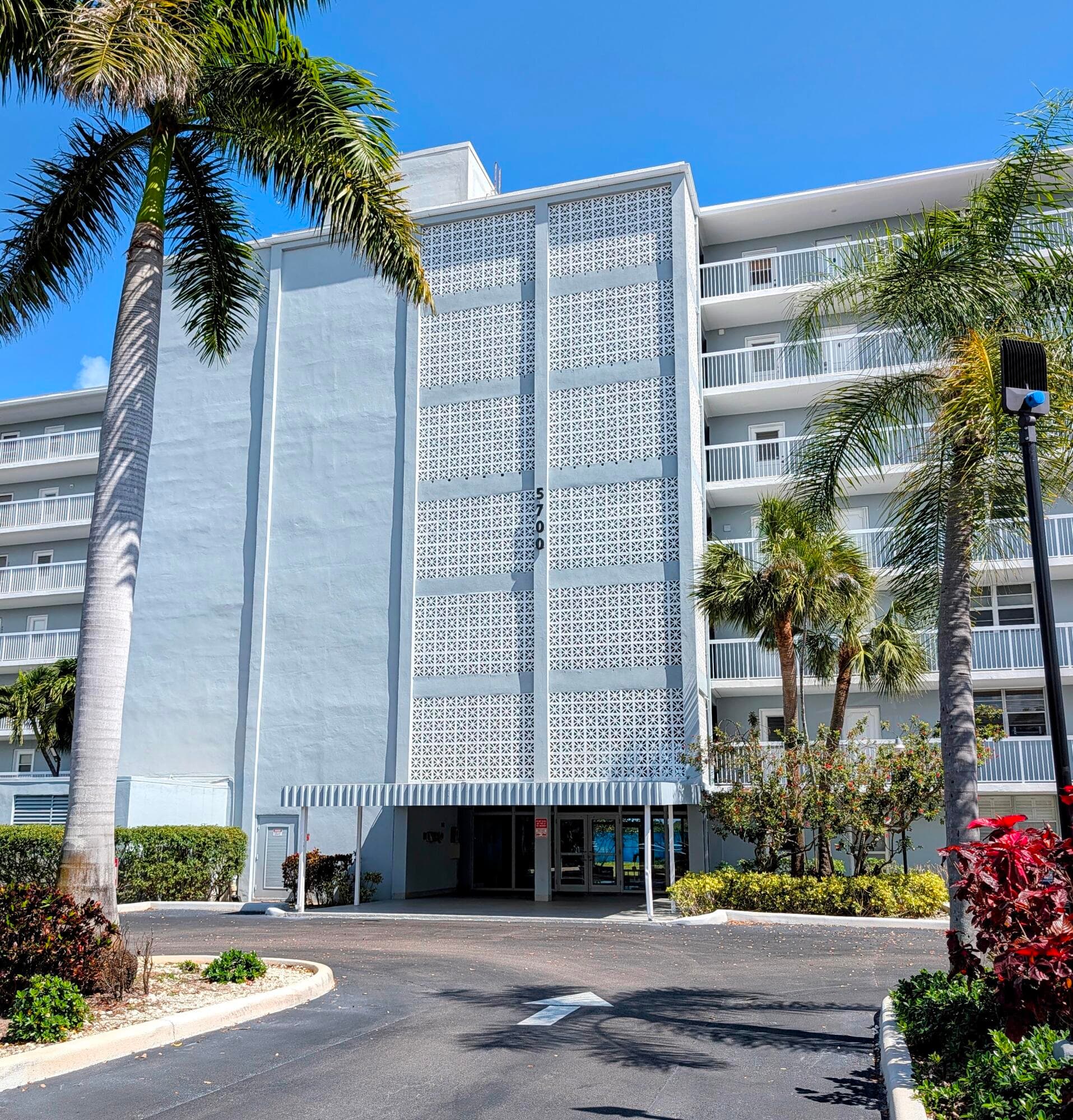 5700 NW 2nd Avenue 509, Boca Raton, FL 33487 — photo 2 of 20