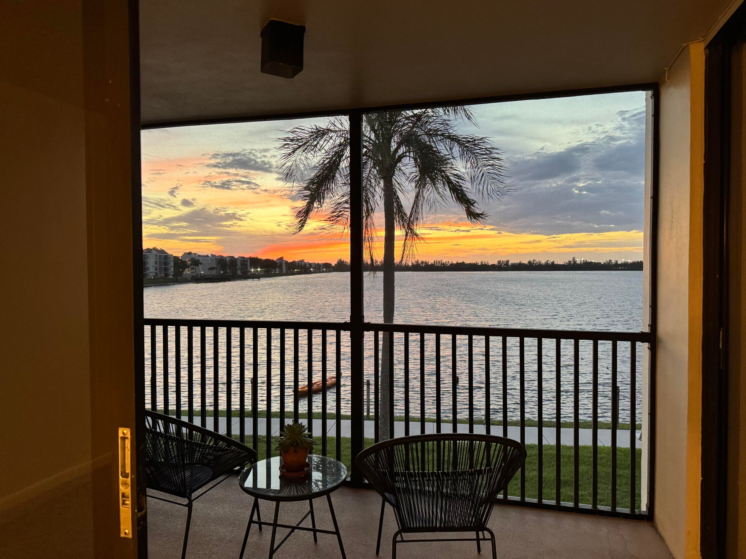 112 Lake Emerald Drive 204, Oakland Park, FL 33309 — photo