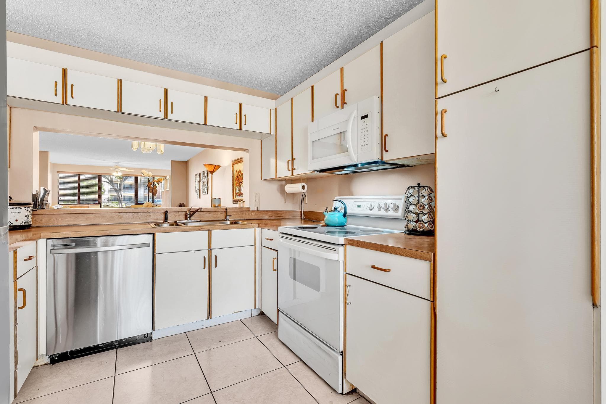 10803 W Clairmont Circle 102, Tamarac, FL 33321 — photo 5 of 68