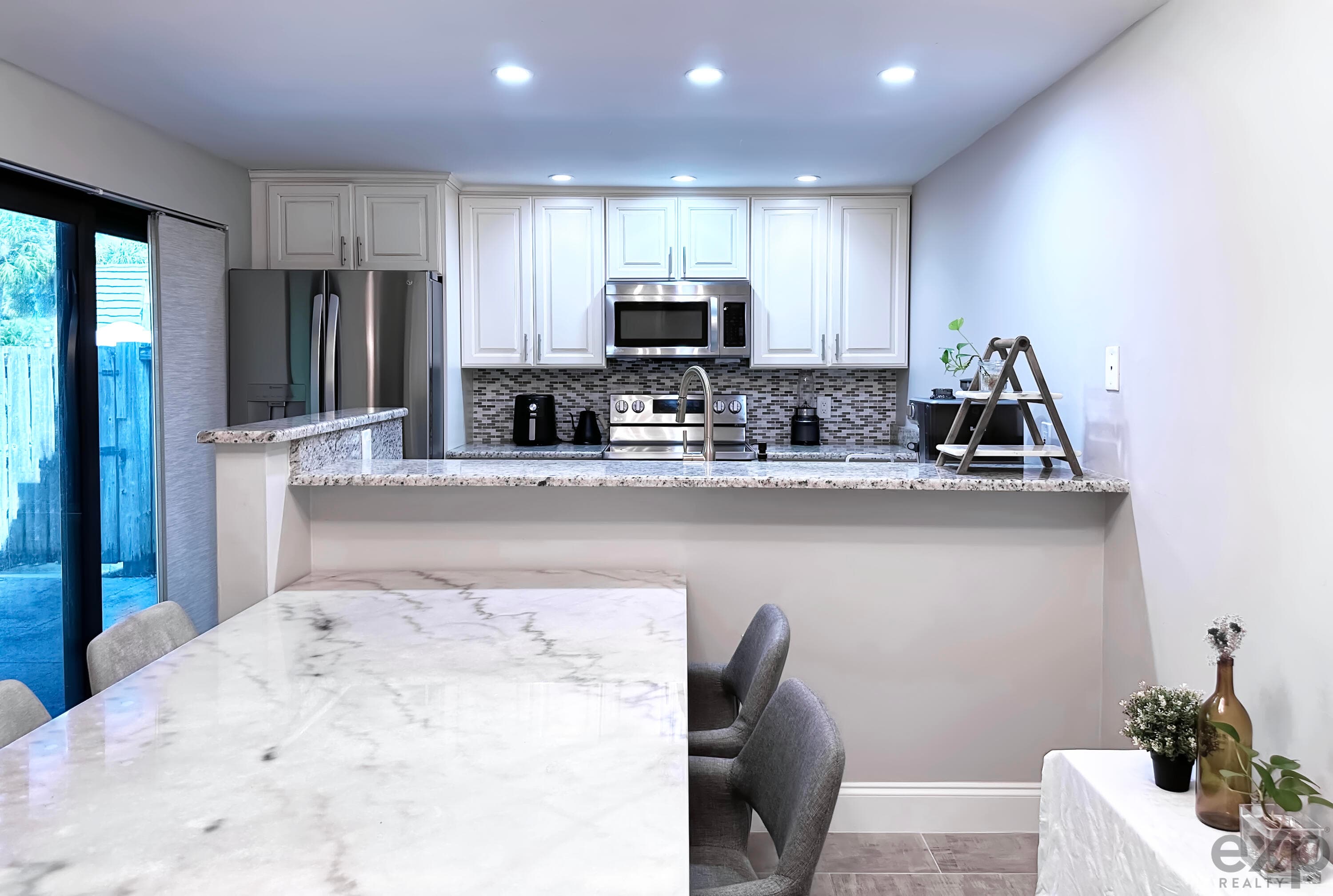 1008 10th Way, West Palm Beach, FL 33407 — photo 11 of 31