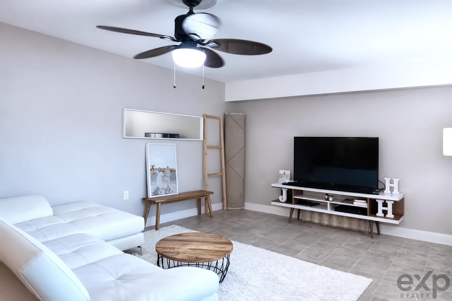 1008 10th Way, West Palm Beach, FL 33407 — photo 3 of 31