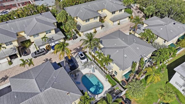 824 SE 4th Court, Deerfield Beach, FL 33441 — photo 6 of 31