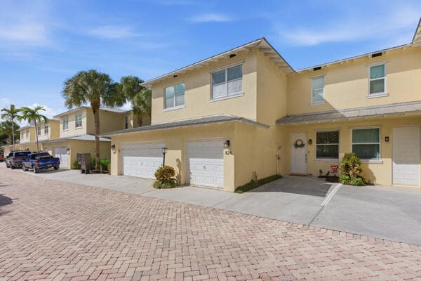 824 SE 4th Court, Deerfield Beach, FL 33441 — photo 1 of 31