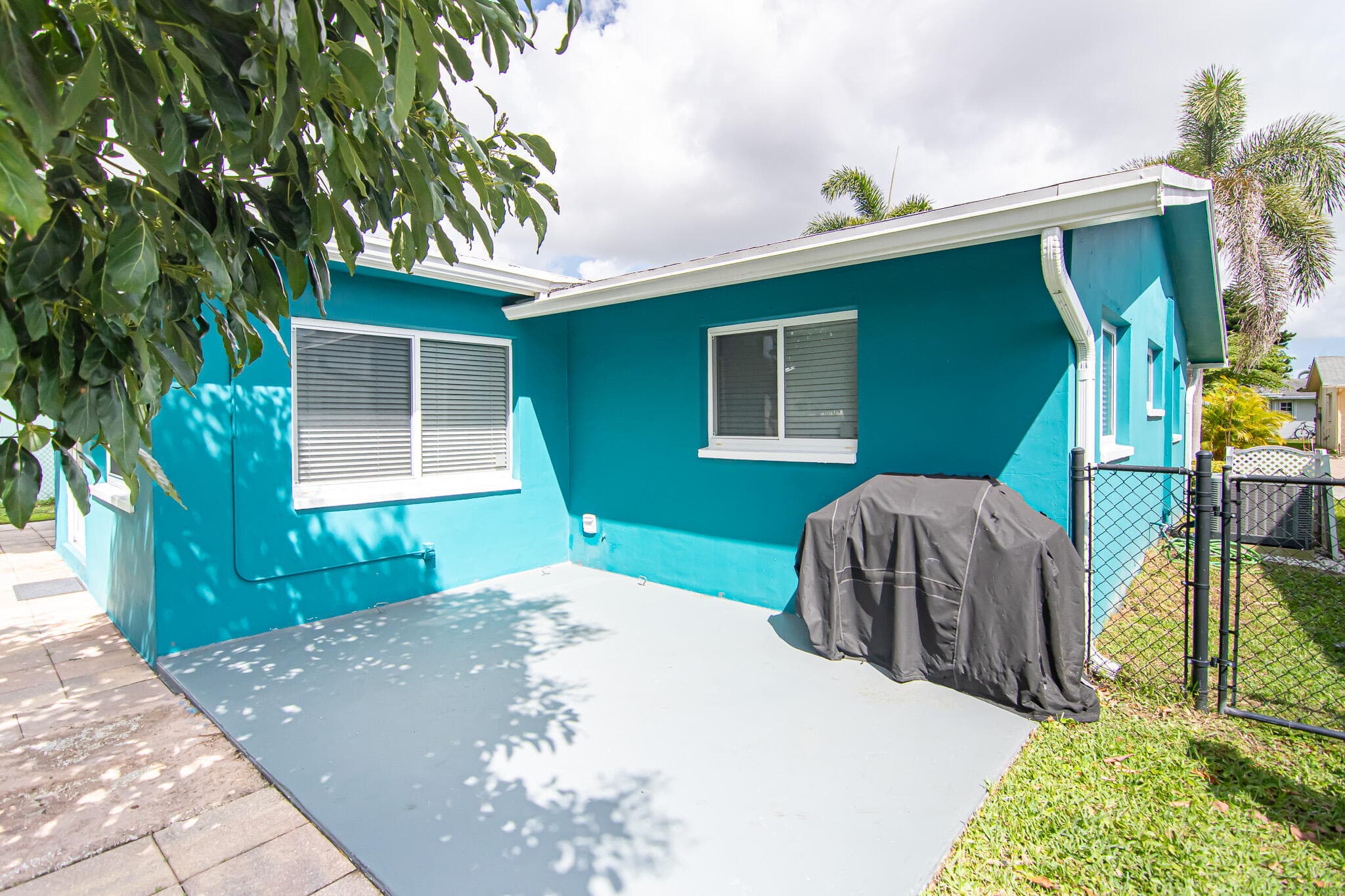 5711 NW 48th Avenue, Tamarac, FL 33319 — photo 27 of 37