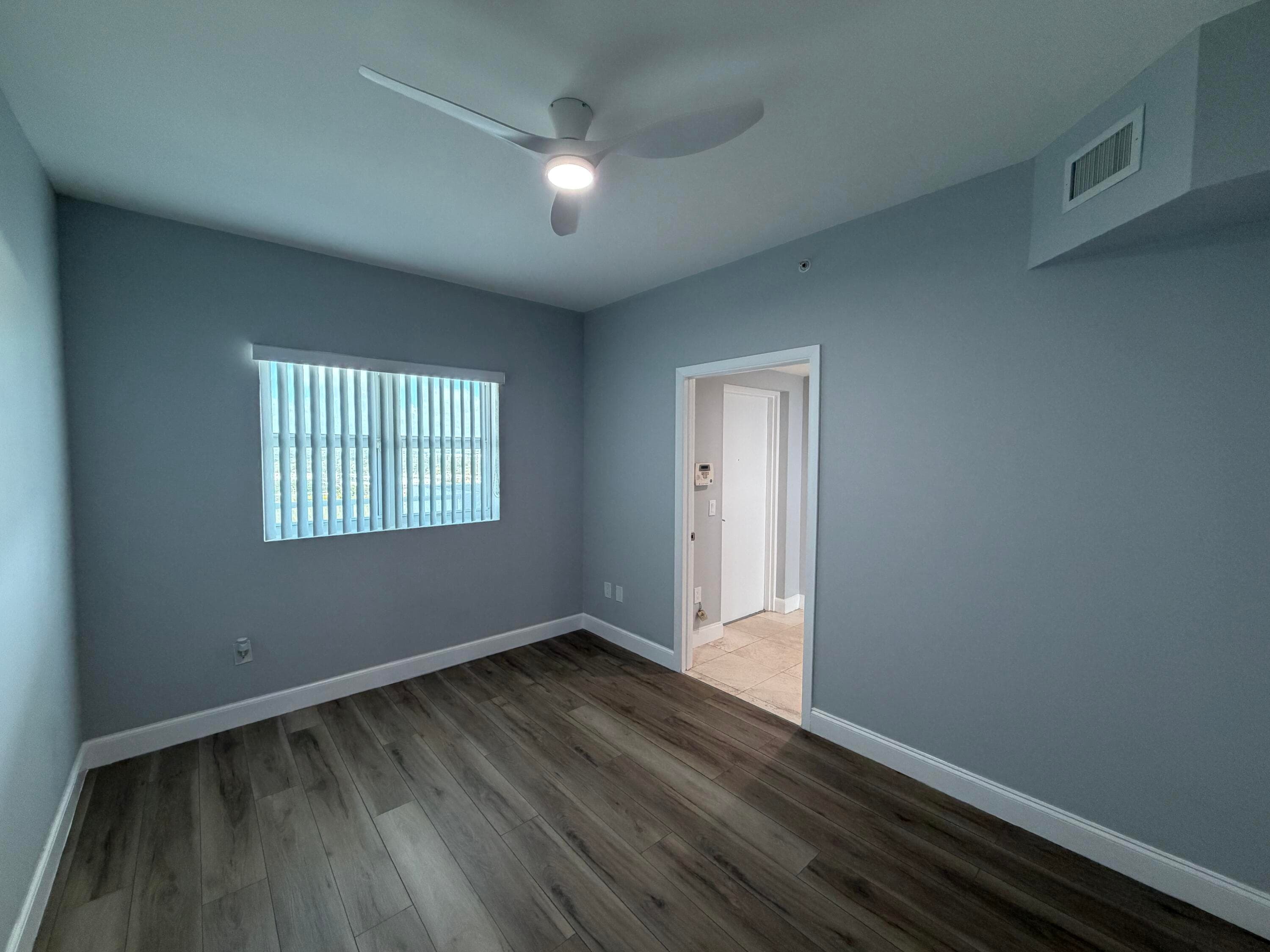 15051 Royal Oaks Lane 1603, North Miami, FL 33181 — photo 18 of 29
