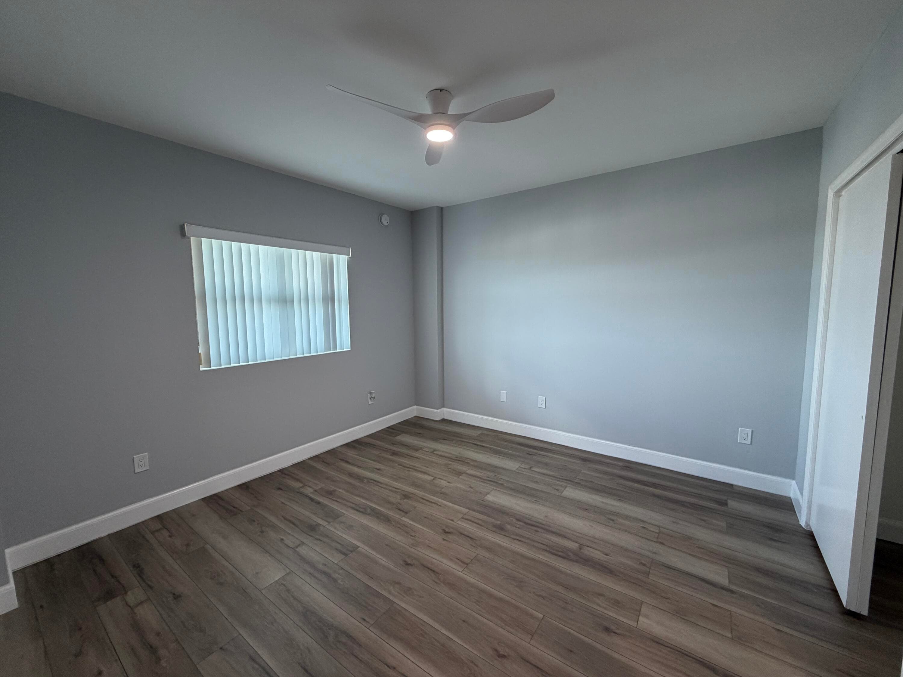 15051 Royal Oaks Lane 1603, North Miami, FL 33181 — photo 15 of 29