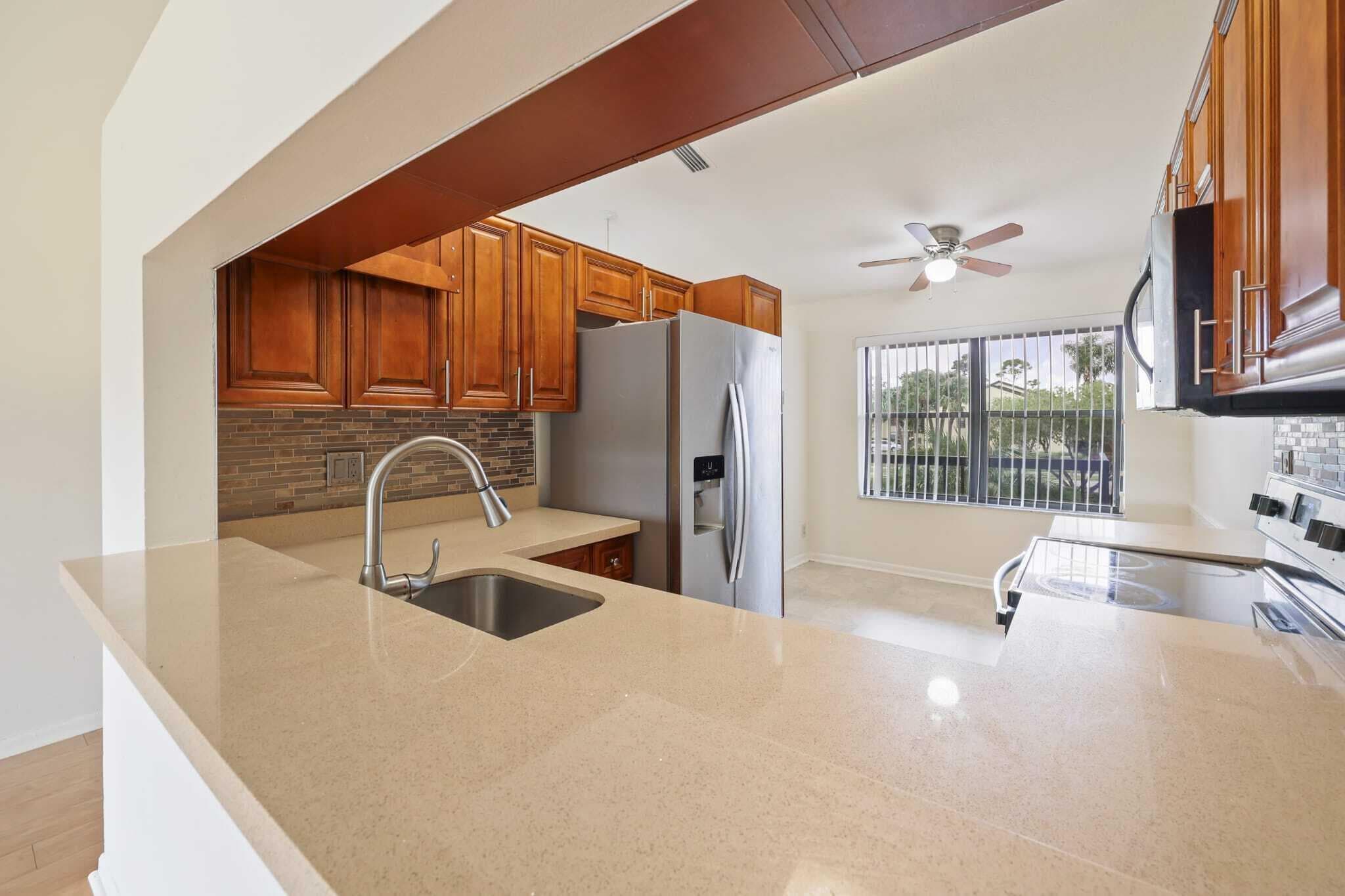 4698 Lucerne Lakes Boulevard E 202, Lake Worth, FL 33467 — photo 2 of 15