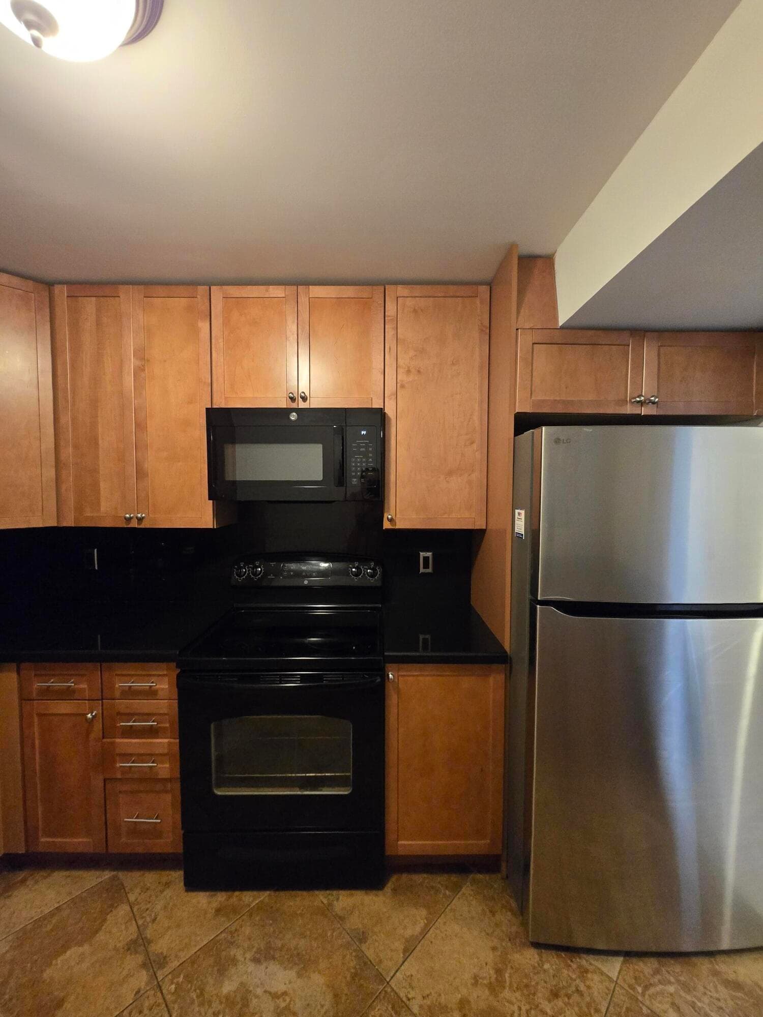 2500 Parkview Drive 412, Hallandale Beach, FL 33009 — photo 19 of 41
