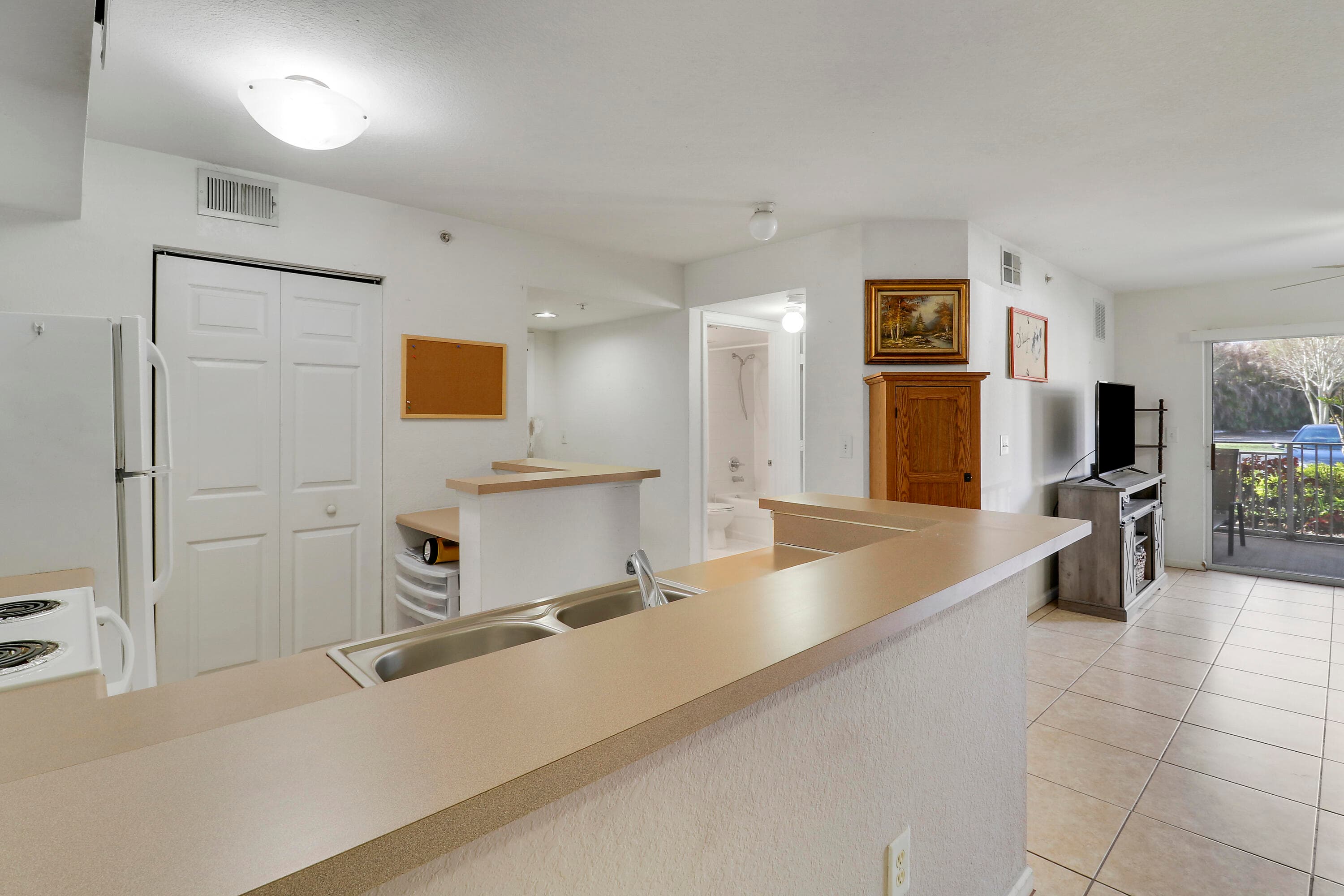 181 SW Palm Drive 103, Port St. Lucie, FL 34986 — photo 6 of 39