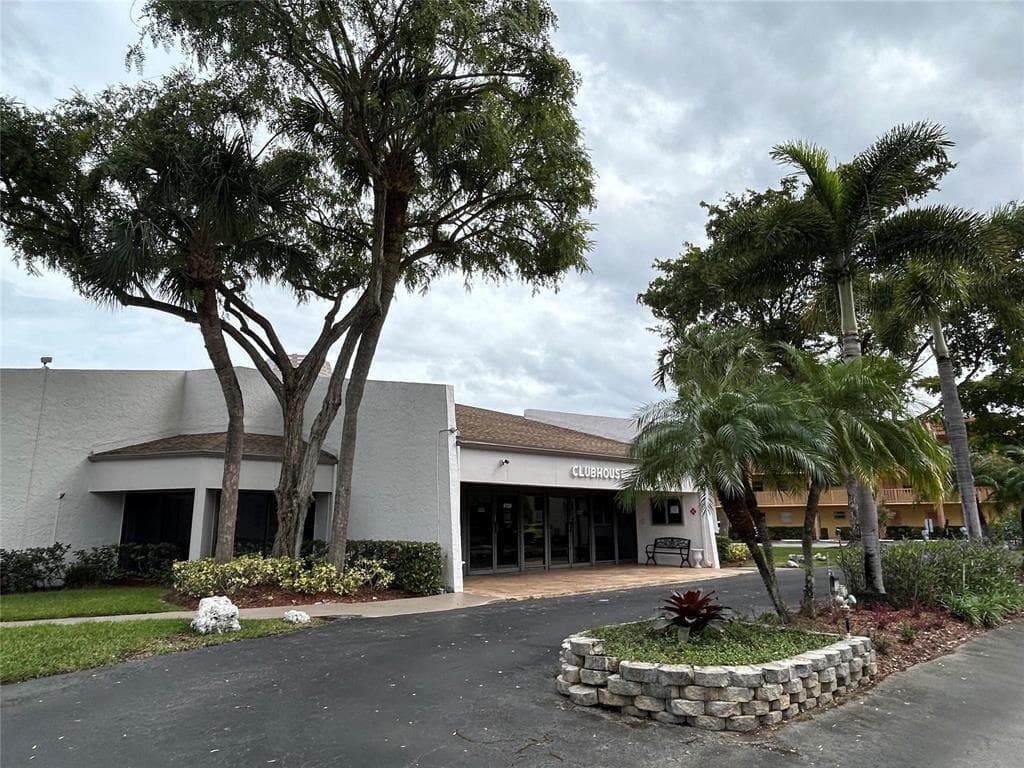 6770 Royal Palm Boulevard 301, Margate, FL 33063 — photo 19 of 32