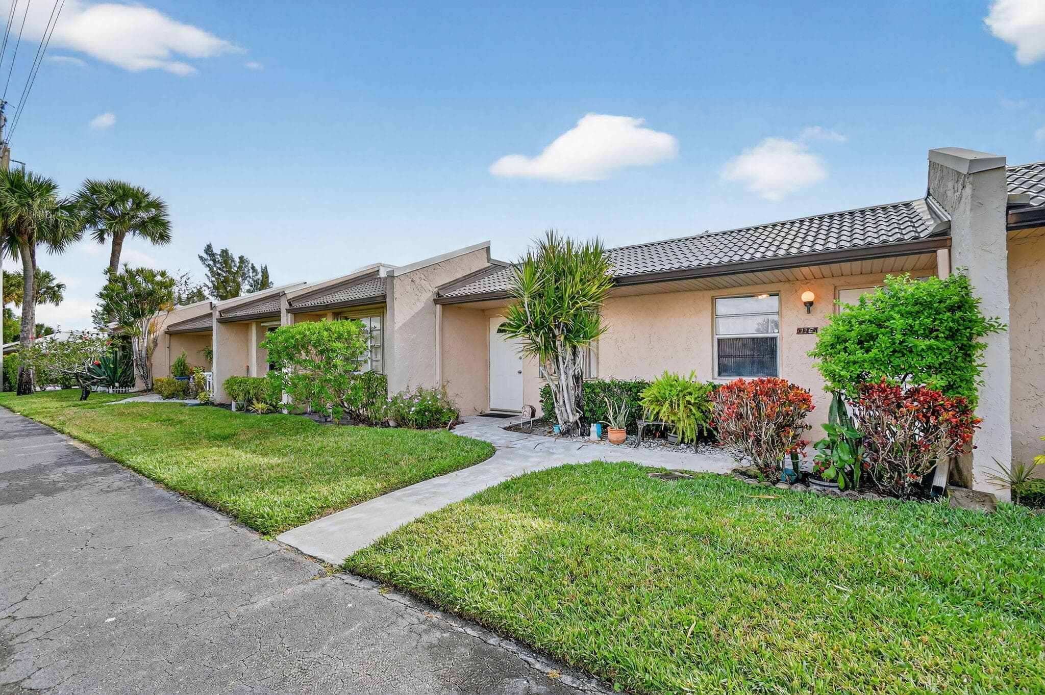 116 Golden Lakes Boulevard, West Palm Beach, FL 33411 — photo 3 of 36
