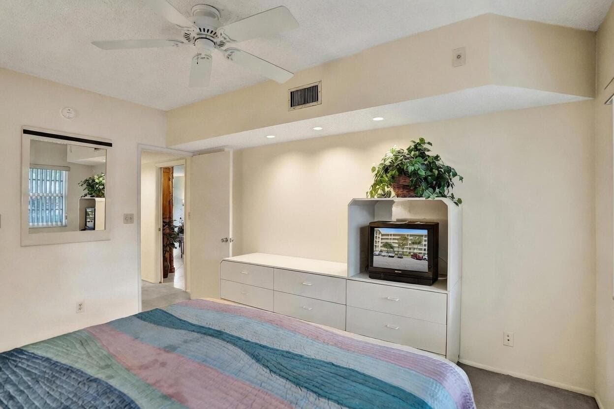 806 Cypress Boulevard 104, Pompano Beach, FL 33069 — photo 51 of 110
