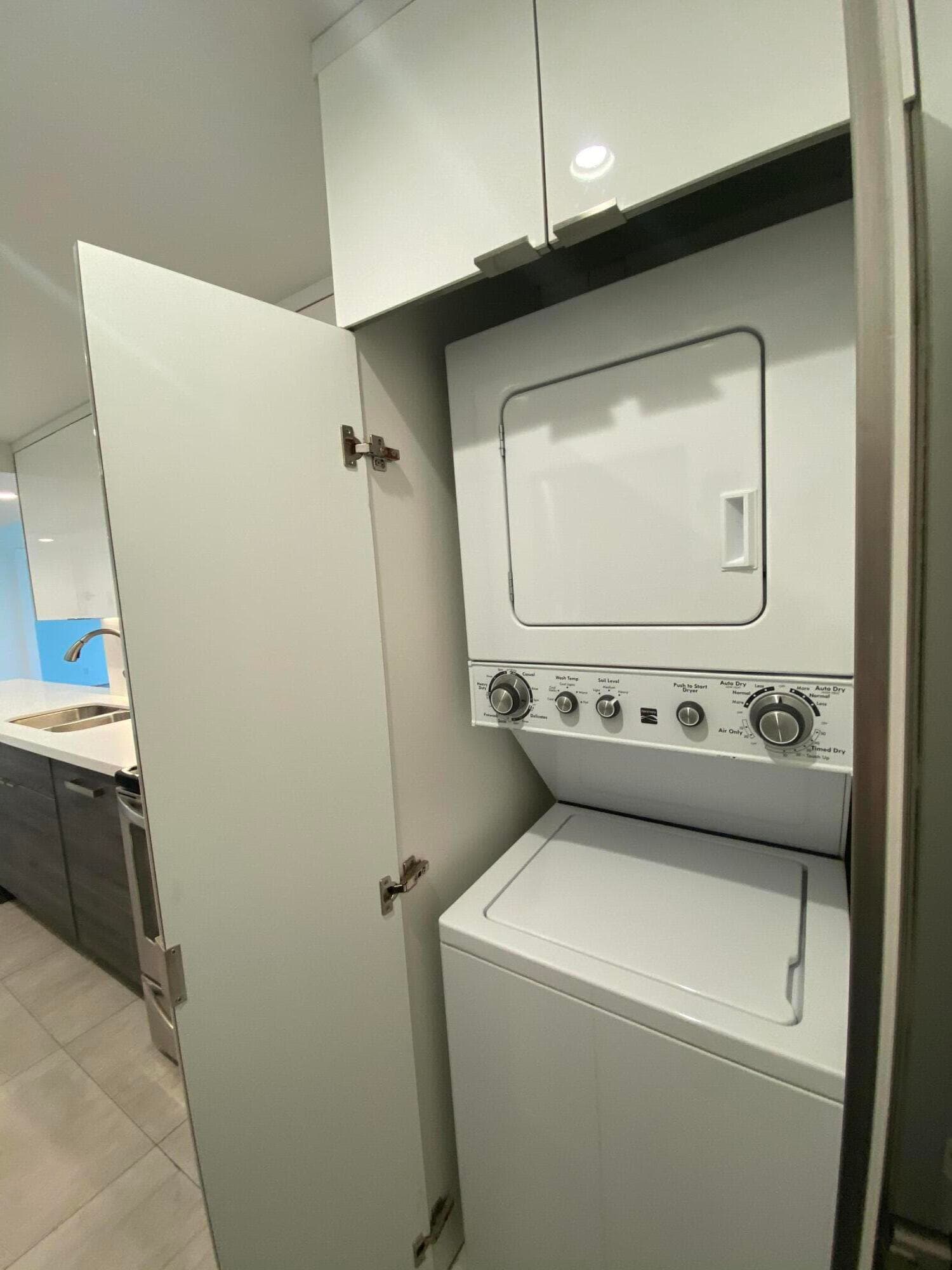5401 Collins Avenue 620, Miami Beach, FL 33140 — photo 12 of 36