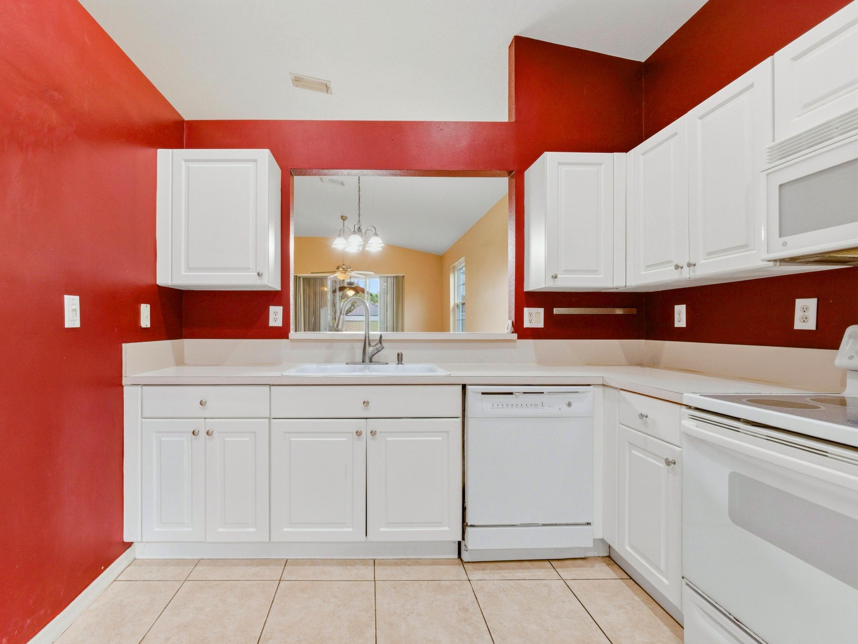 2920 E Aragon Boulevard 3, Sunrise, FL 33313 — photo 5 of 52