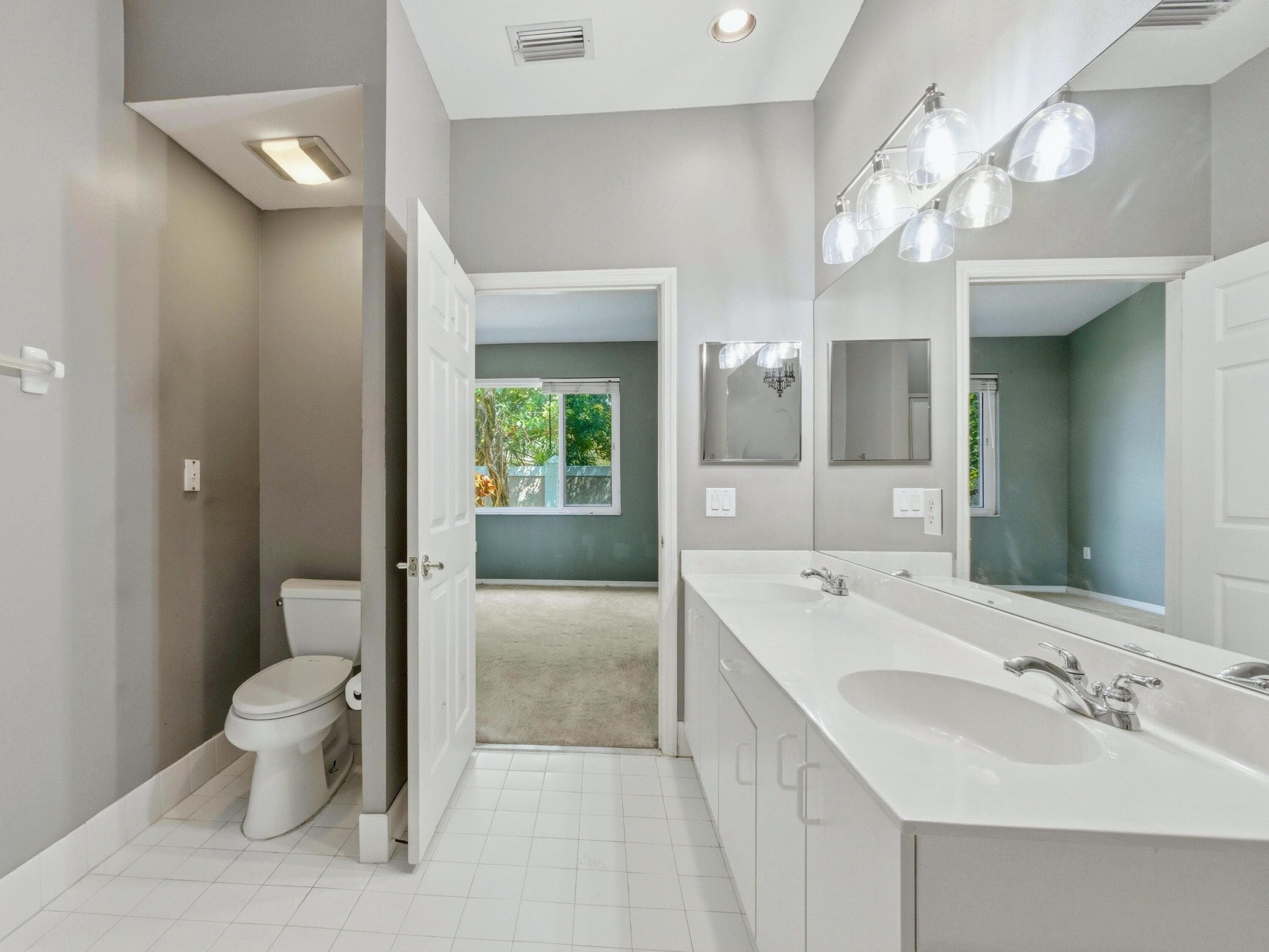 2920 E Aragon Boulevard 3, Sunrise, FL 33313 — photo 15 of 52