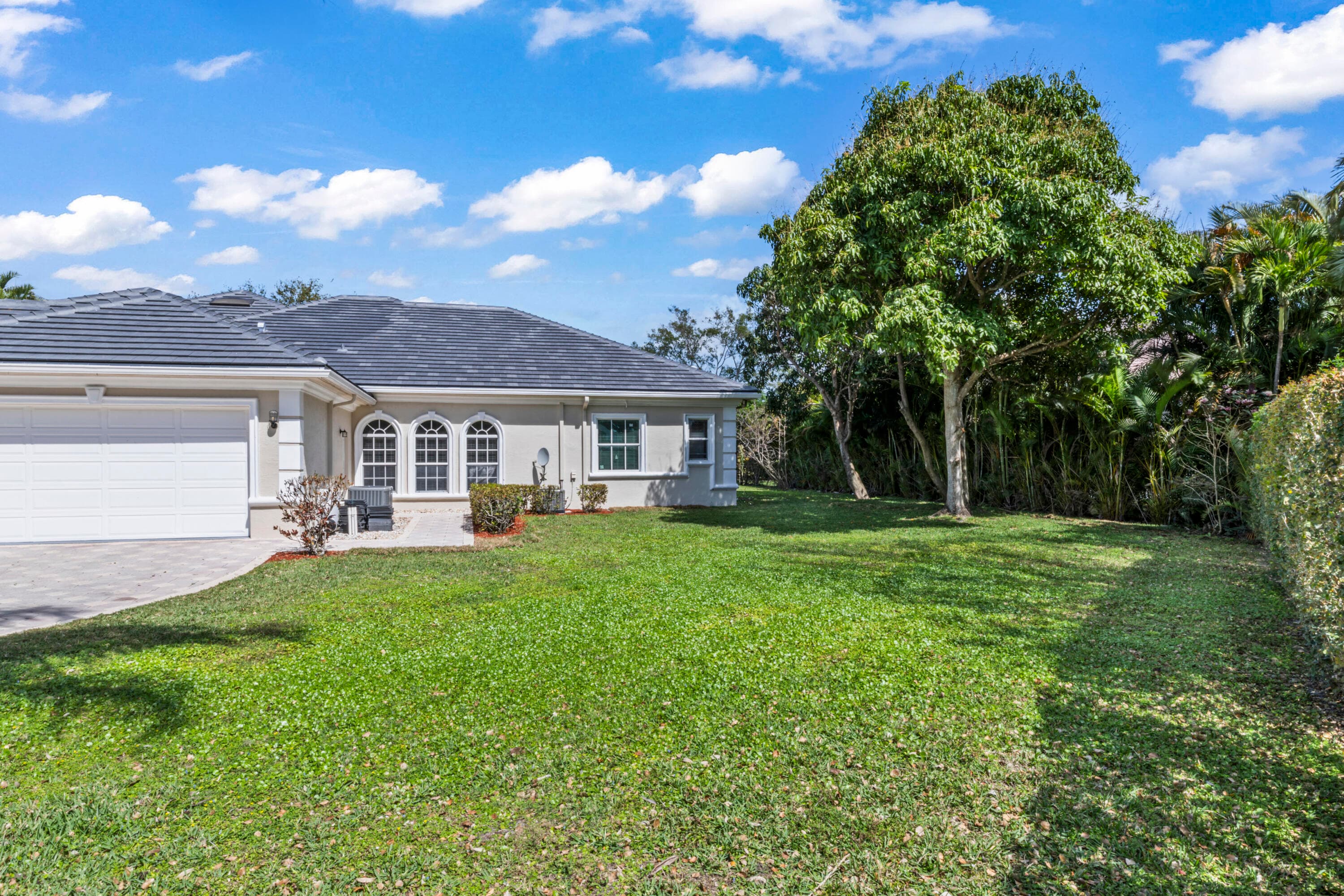 2296 Greenview Cove Drive, Wellington, FL 33414 — photo 5 of 62