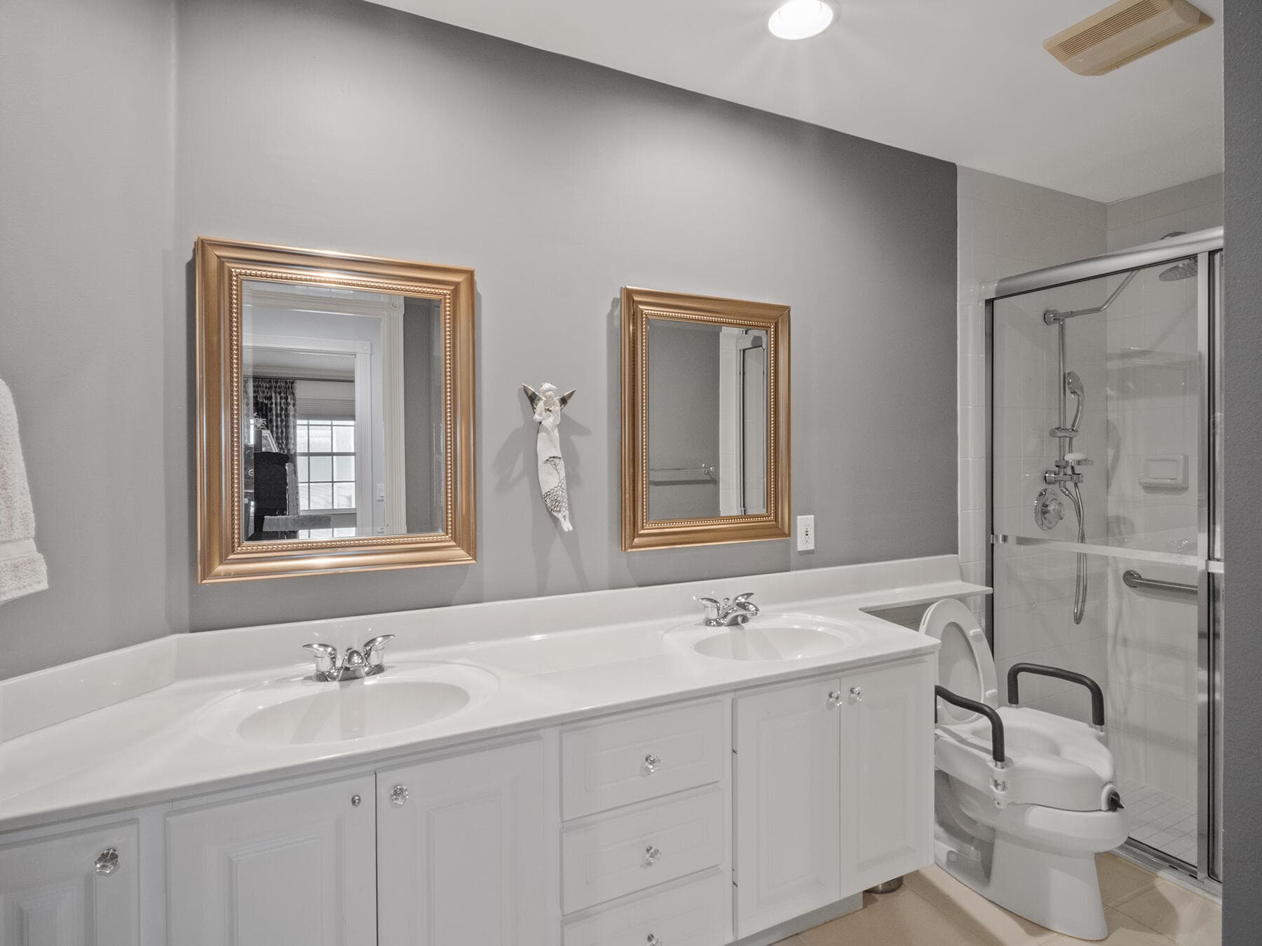 1342 St Lawrence Drive, Palm Beach Gardens, FL 33410 — photo 13 of 20
