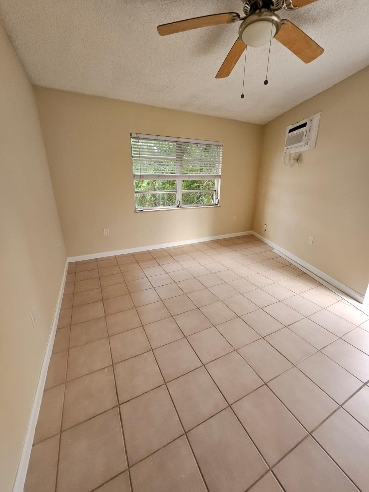 1232 SW 30th Court, Miami, FL 33135 — photo 12 of 13