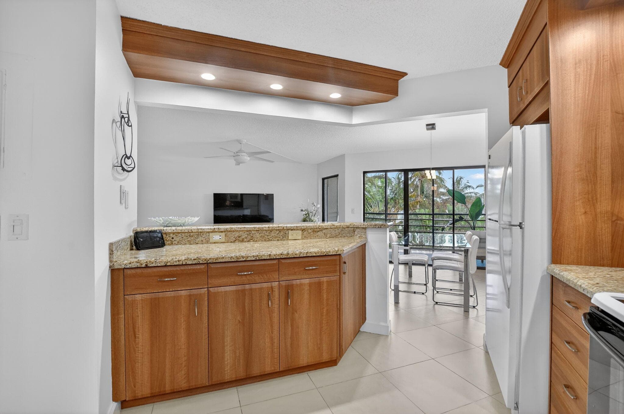 5851 Camino Del Sol 402, Boca Raton, FL 33433 — photo 10 of 38