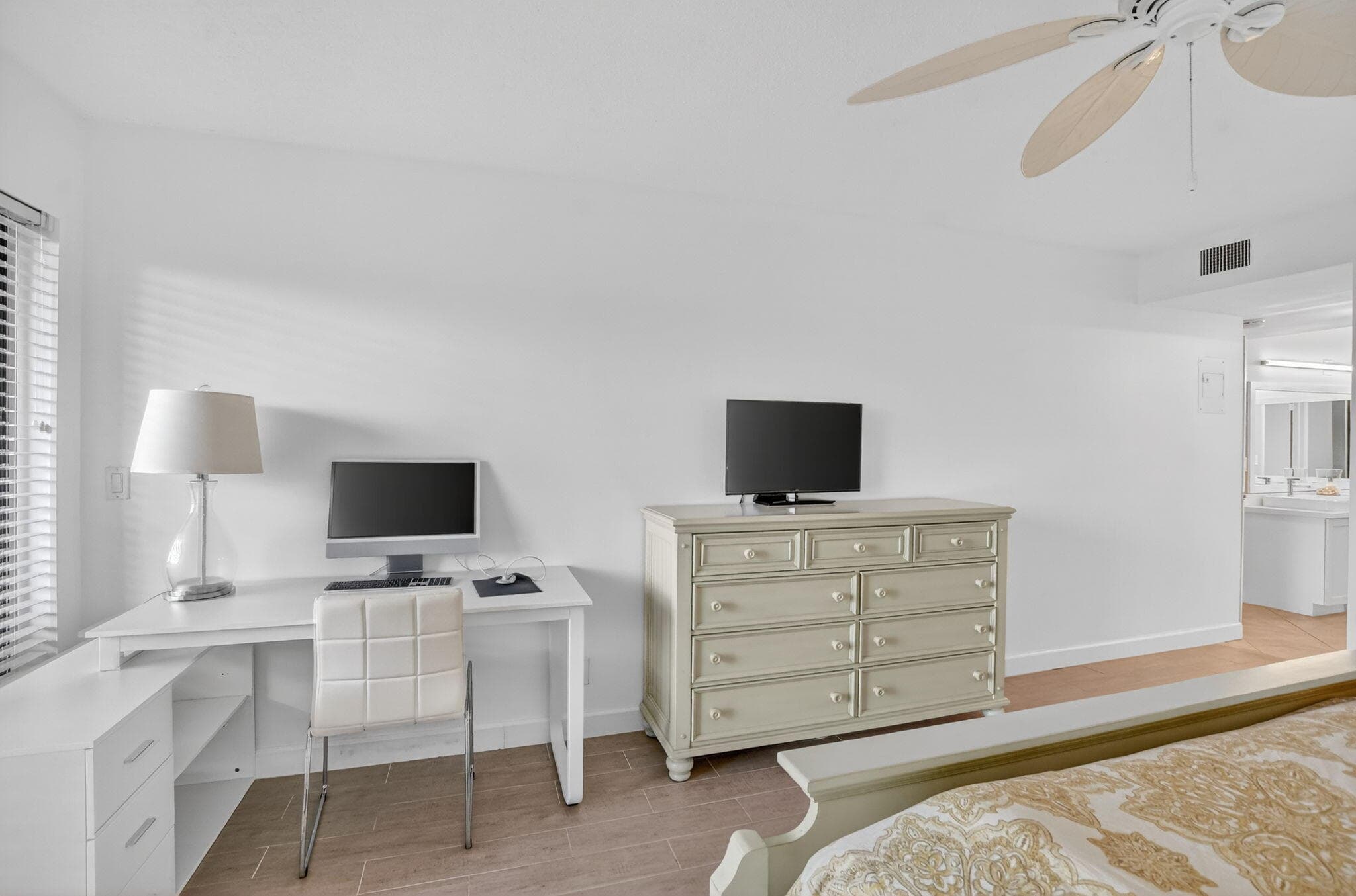 5851 Camino Del Sol 402, Boca Raton, FL 33433 — photo 19 of 38