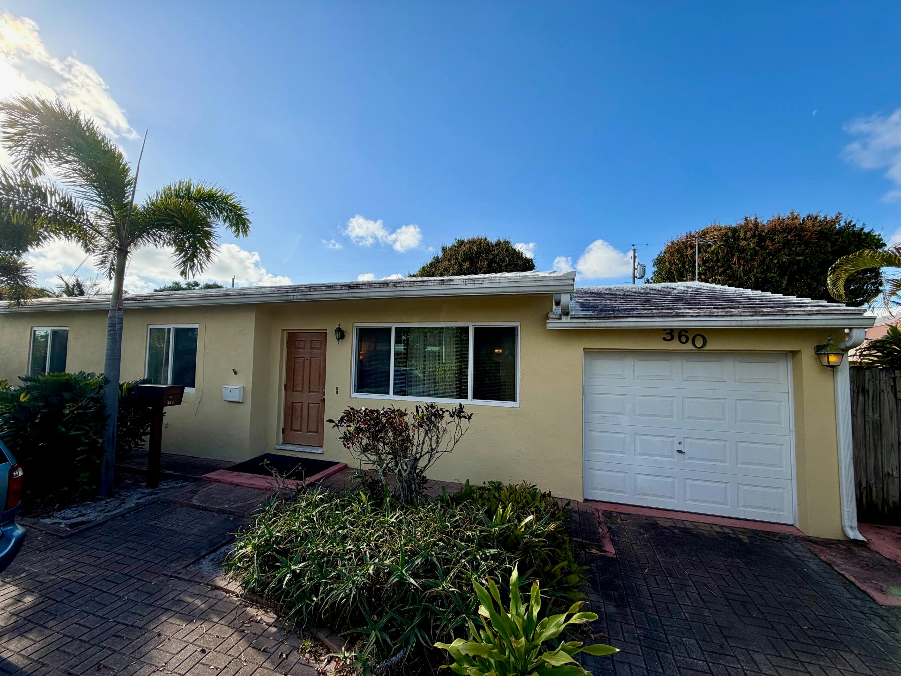 360 Forest Hill Boulevard, West Palm Beach, FL 33405 — photo 14 of 18