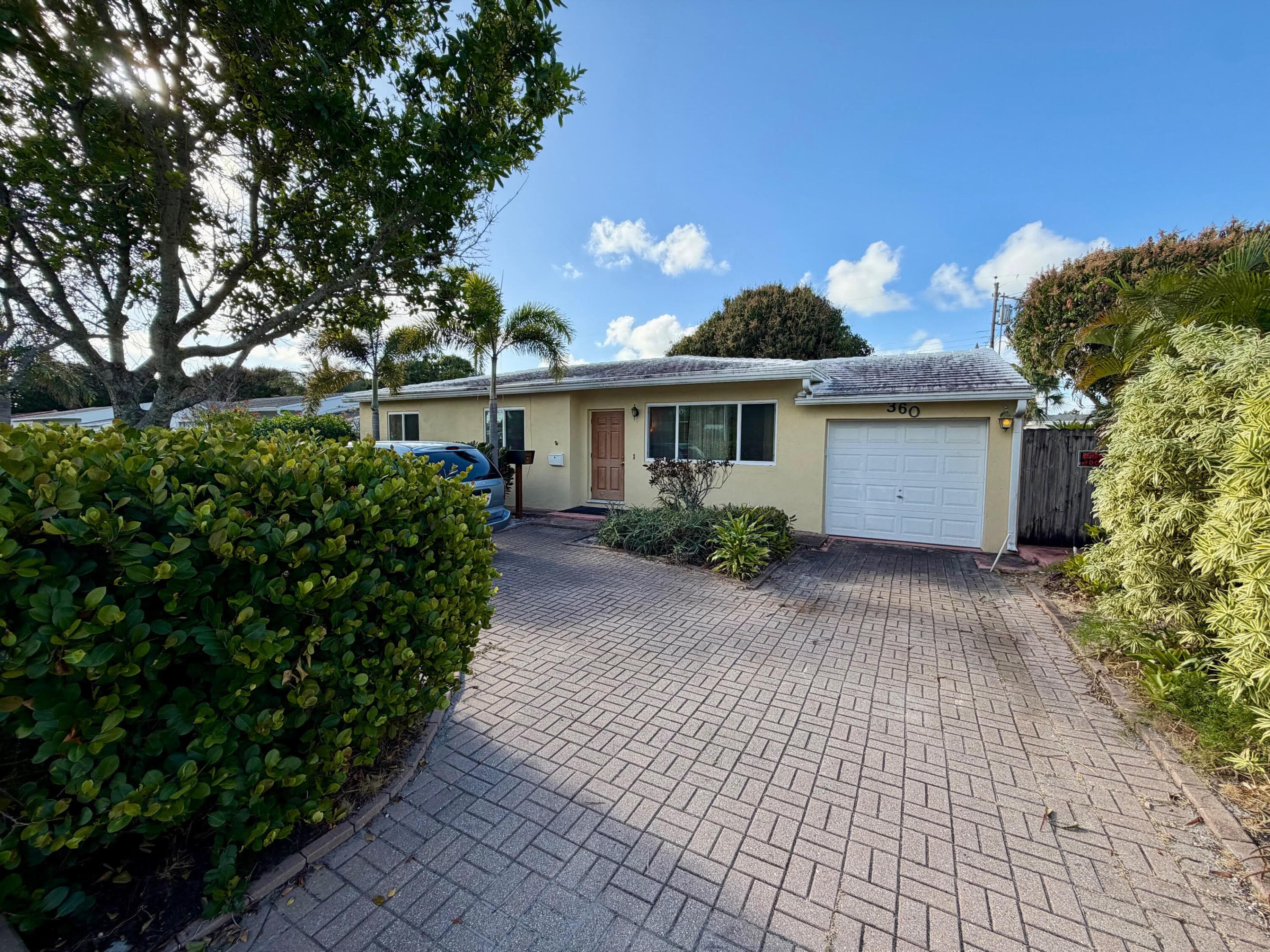 360 Forest Hill Boulevard, West Palm Beach, FL 33405 — photo 1 of 18