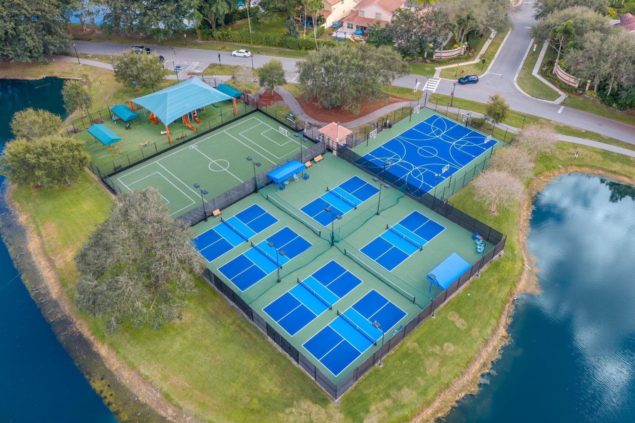 10418 Buena Ventura Drive, Boca Raton, FL 33498 — photo 4 of 55